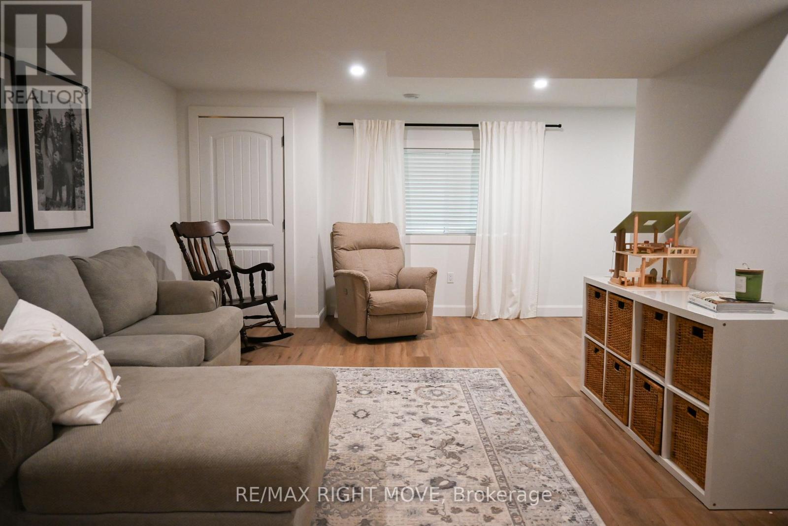 4287 Huronia Road Property Photo 23