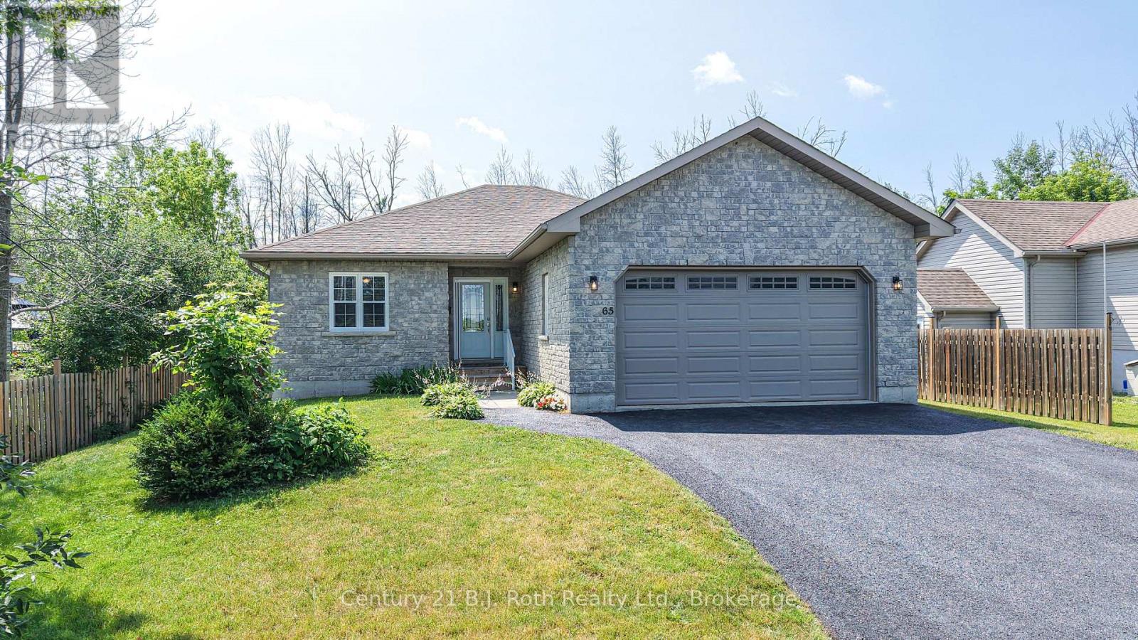 65 Courtland Street Property Photo 1