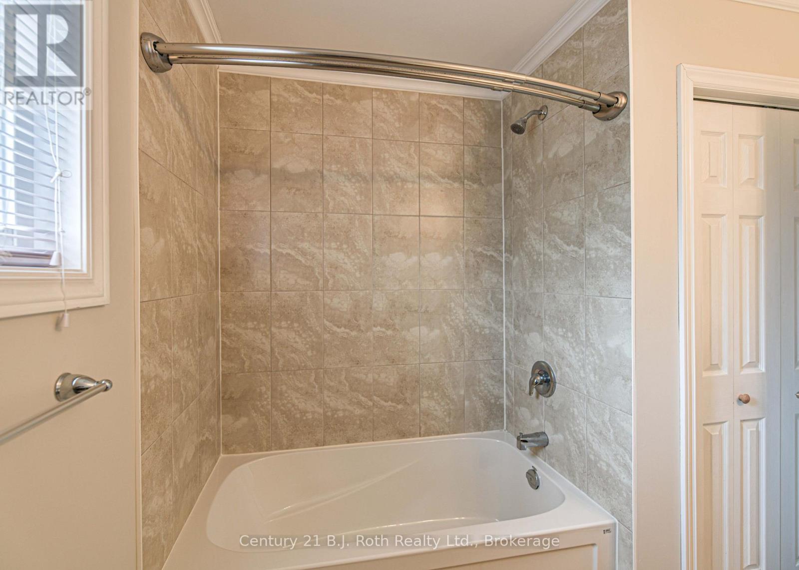 65 Courtland Street Property Photo 24