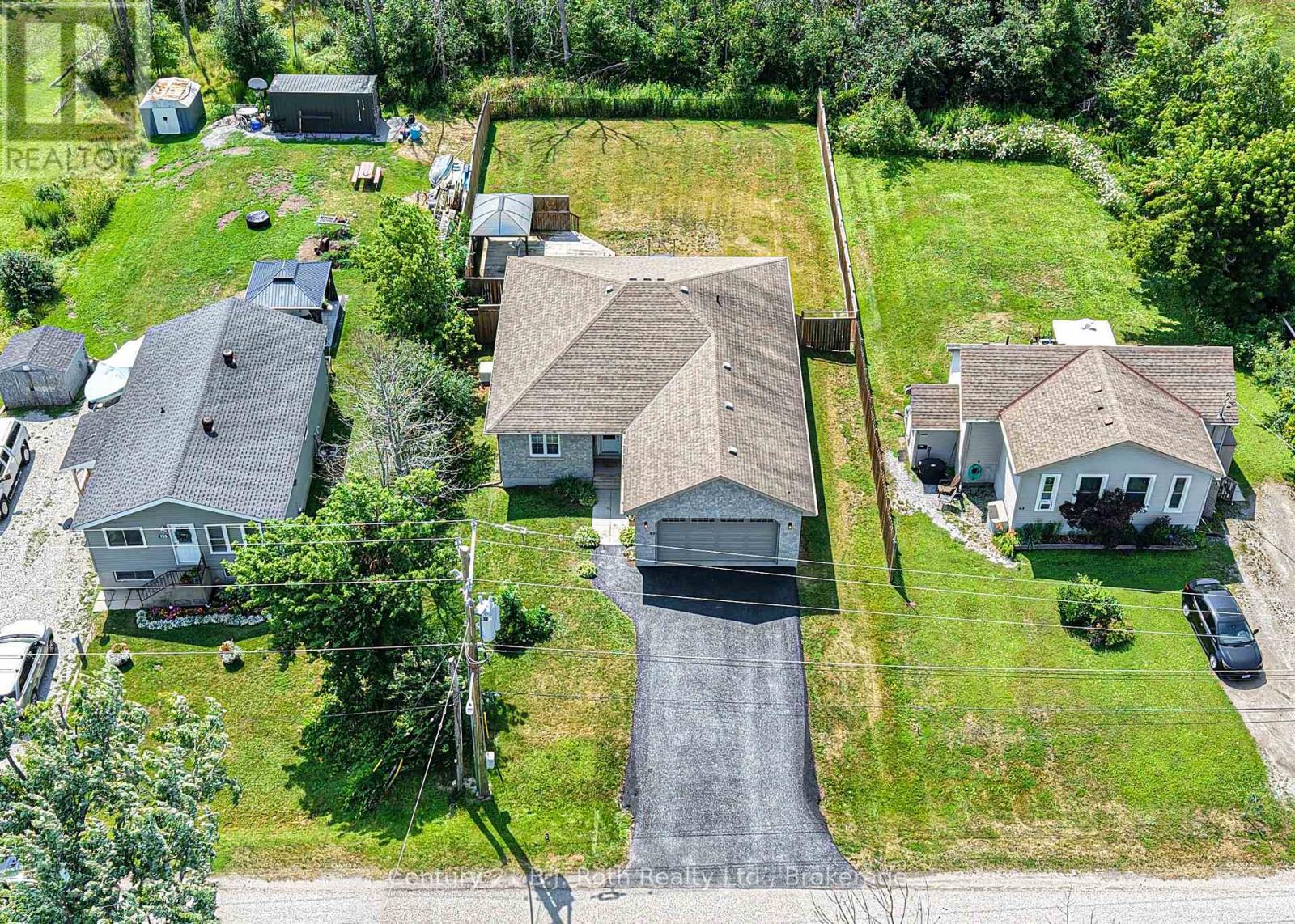 65 Courtland Street Property Photo 38