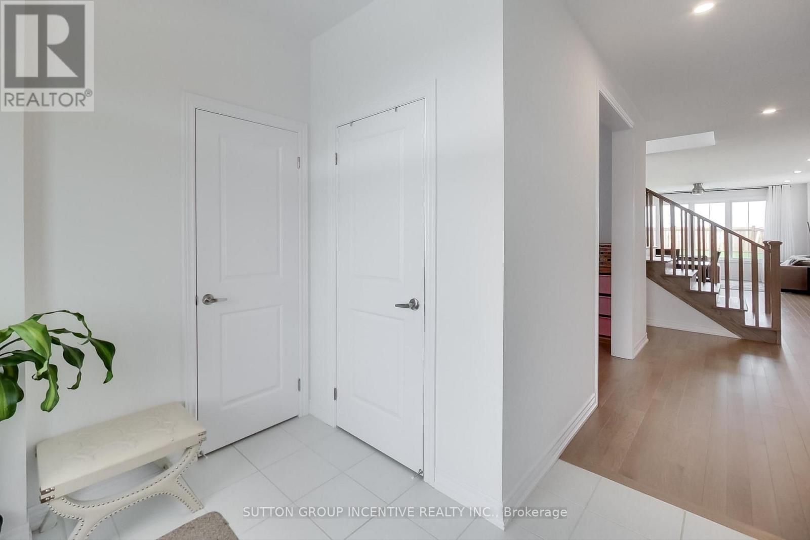 13 Abbey Crescent Property Photo 4