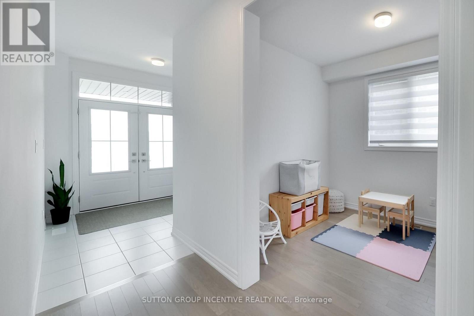 13 Abbey Crescent Property Photo 11