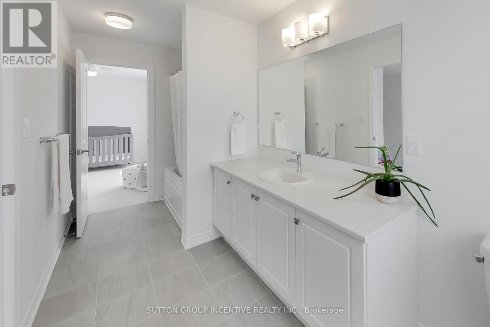 13 Abbey Crescent Property Photo 27