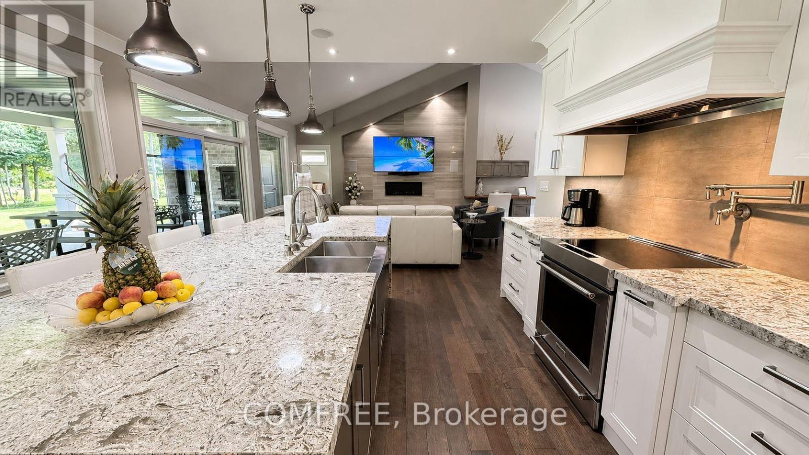 46 Marni Lane Property Photo 12