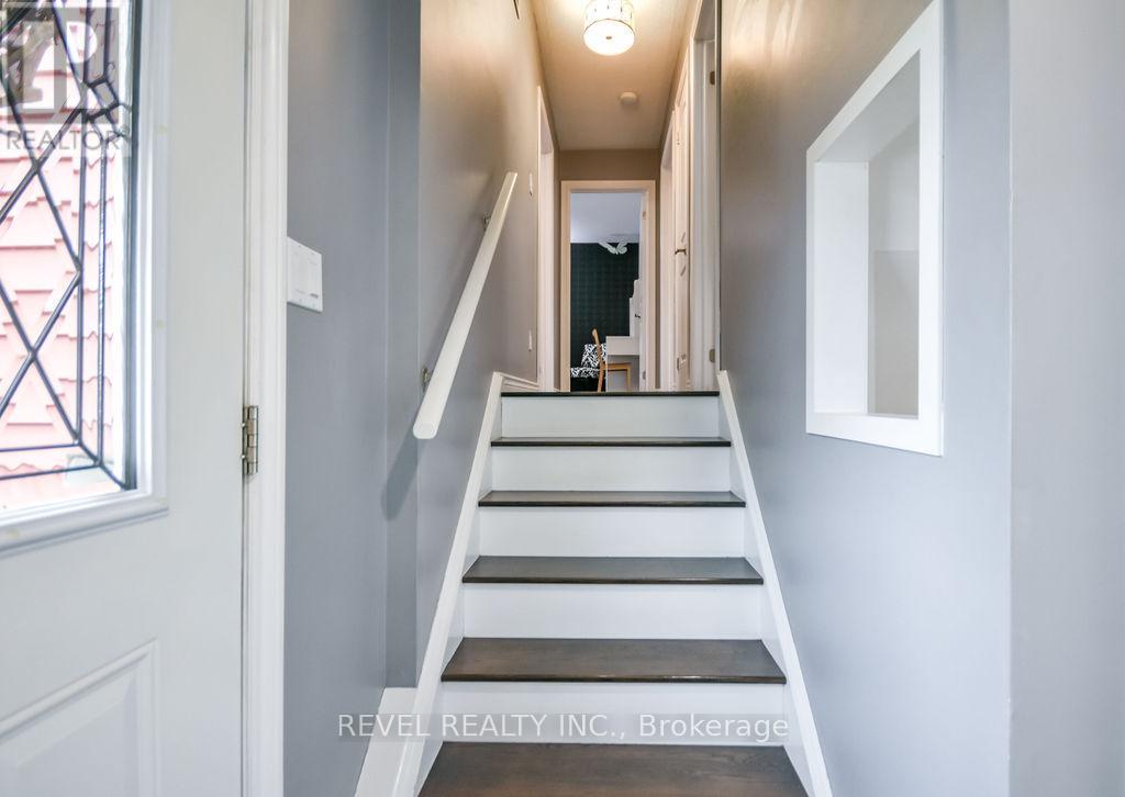 16 Sumac Crescent Property Photo 6