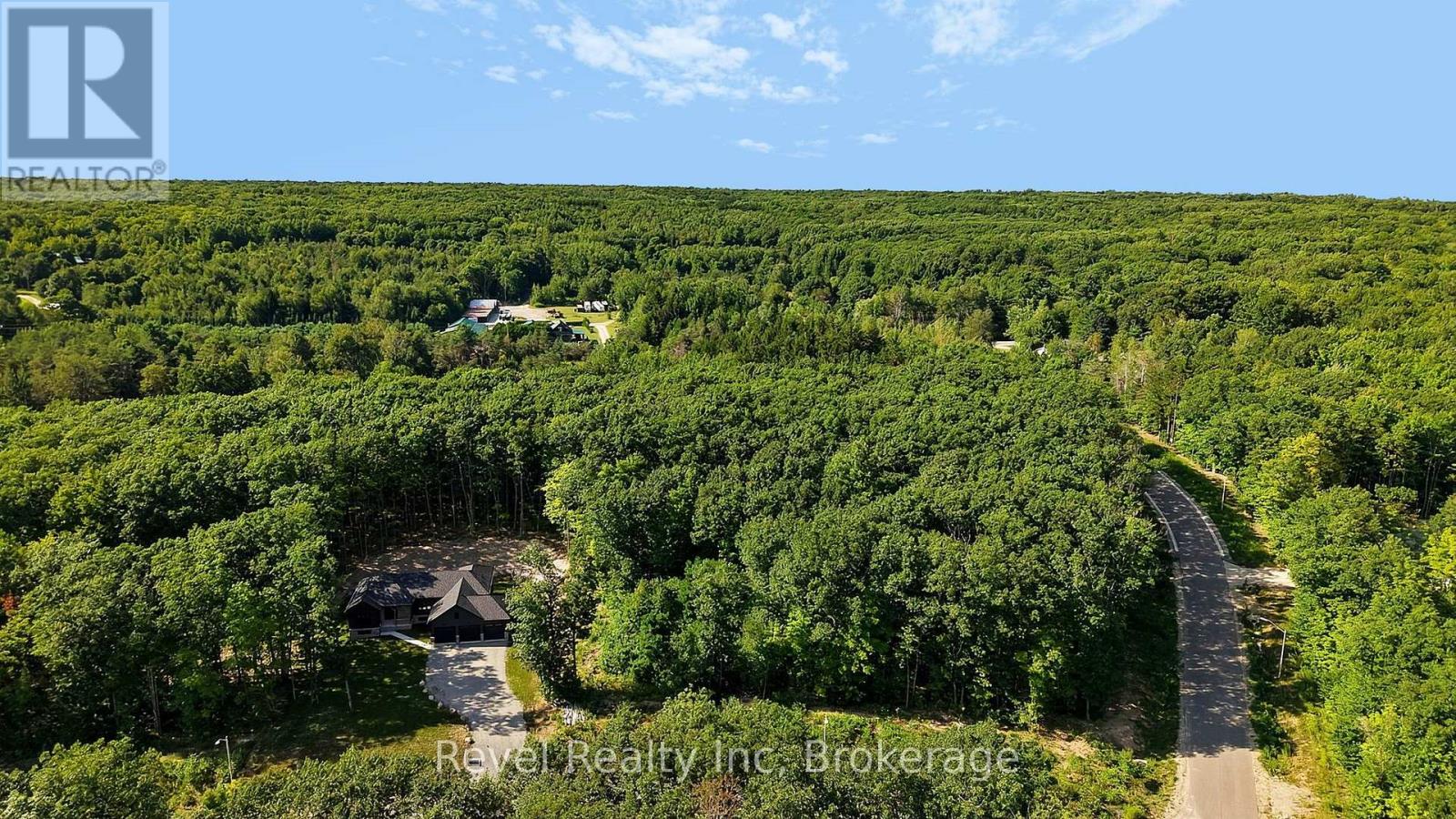 46 VOYAGEUR DRIVE Property Photo 1