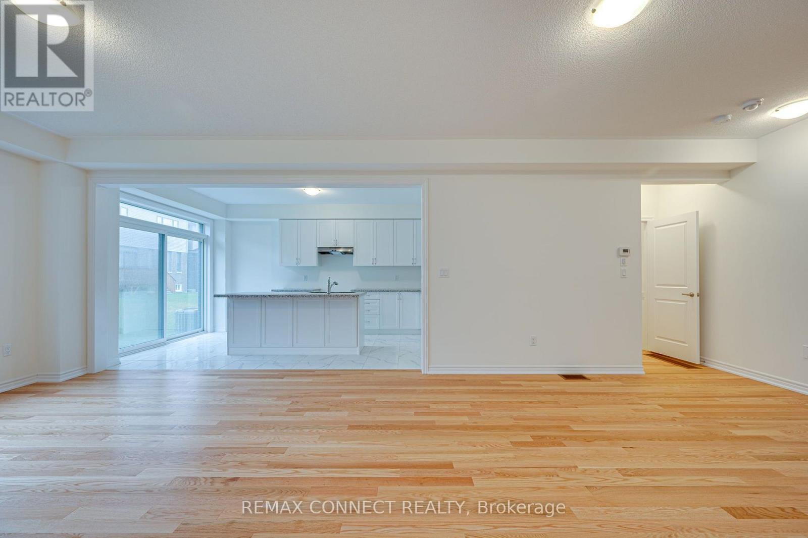 146 Nottingham Road N Property Photo 6