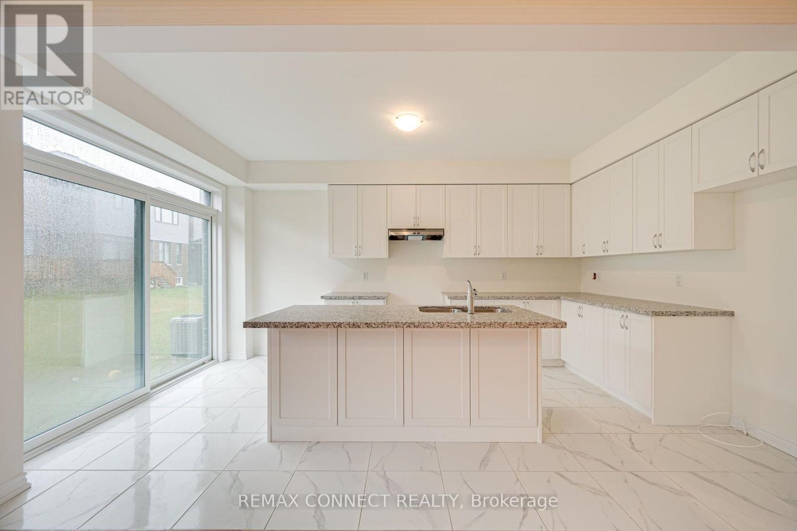 146 Nottingham Road N Property Photo 8