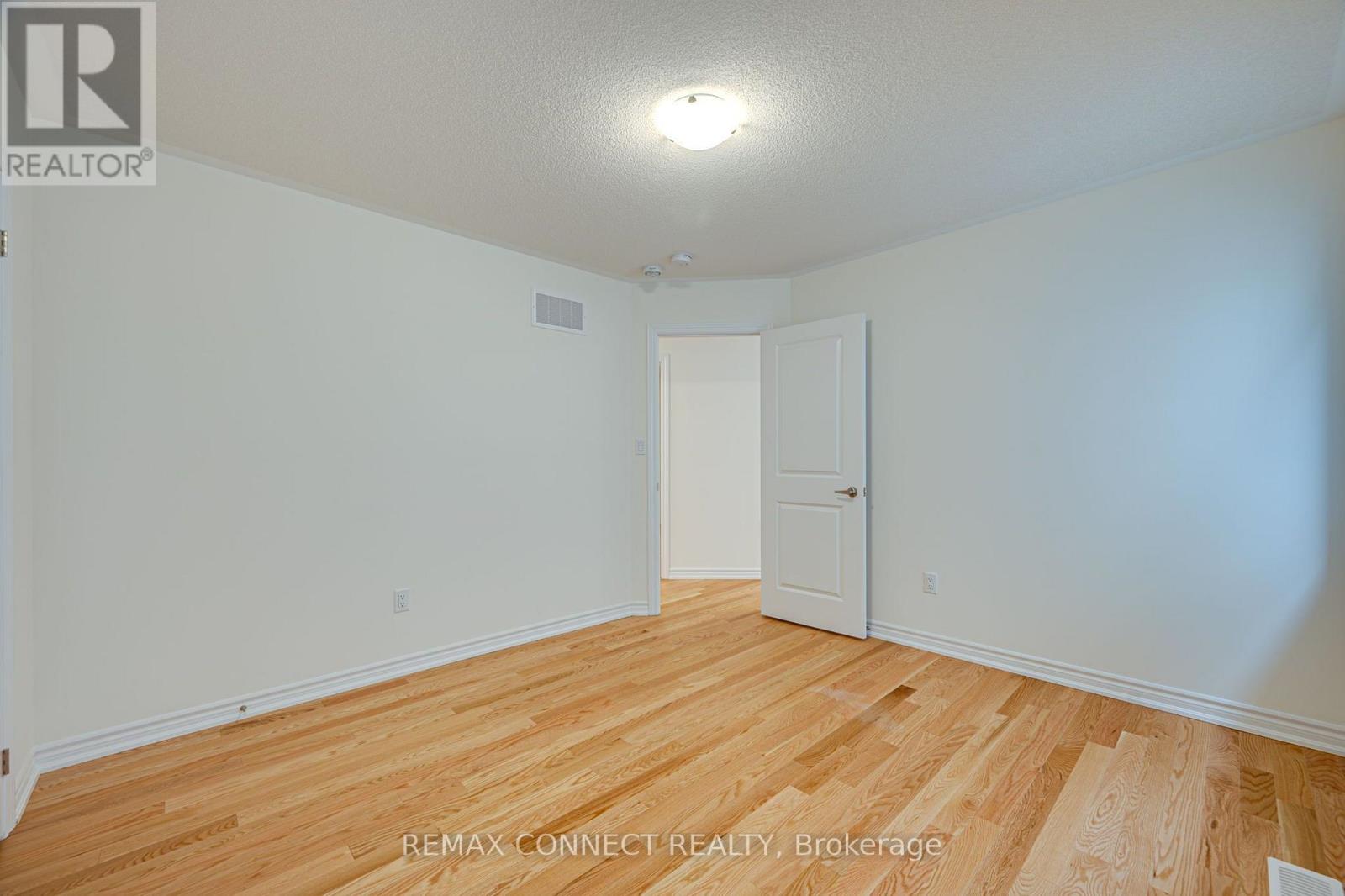 146 Nottingham Road N Property Photo 16