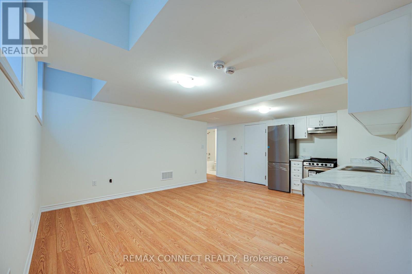 146 Nottingham Road N Property Photo 26