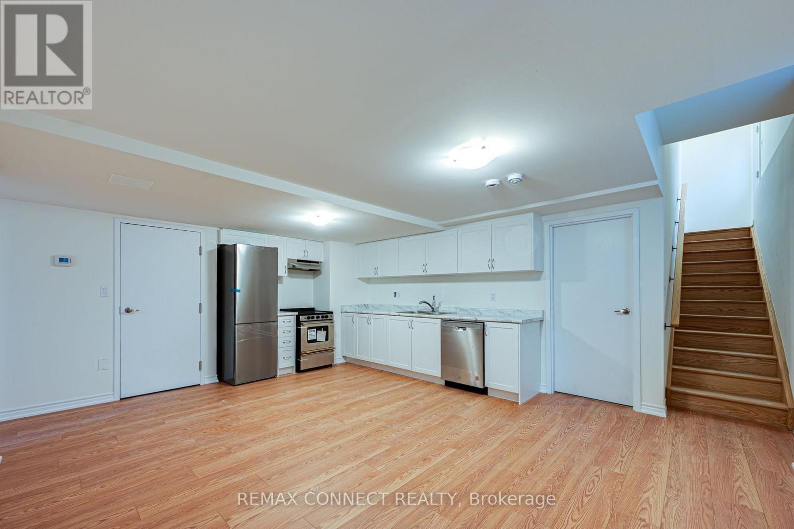 146 Nottingham Road N Property Photo 27