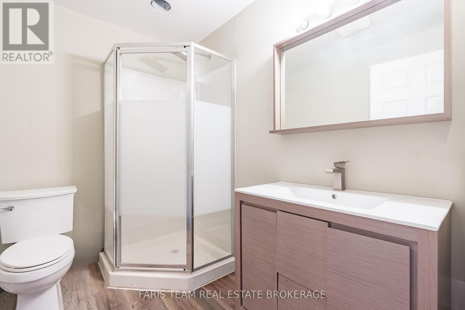 1008 Rainbow Valley Road W Property Photo 6