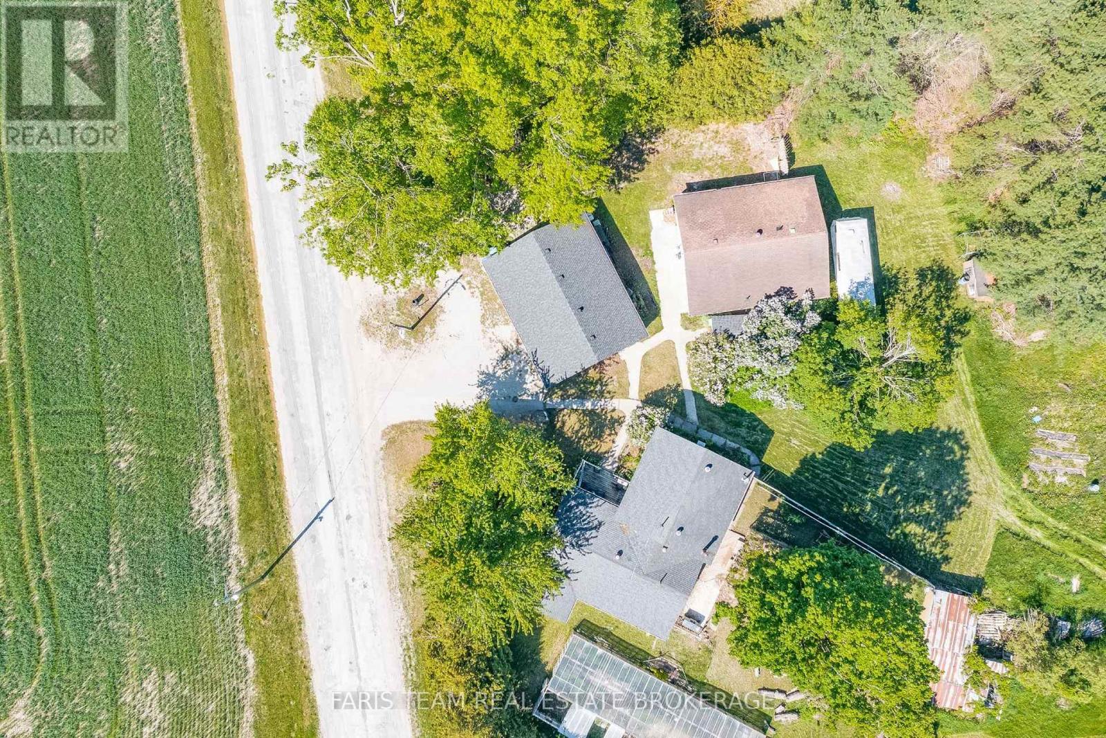 1008 Rainbow Valley Road W Property Photo 9