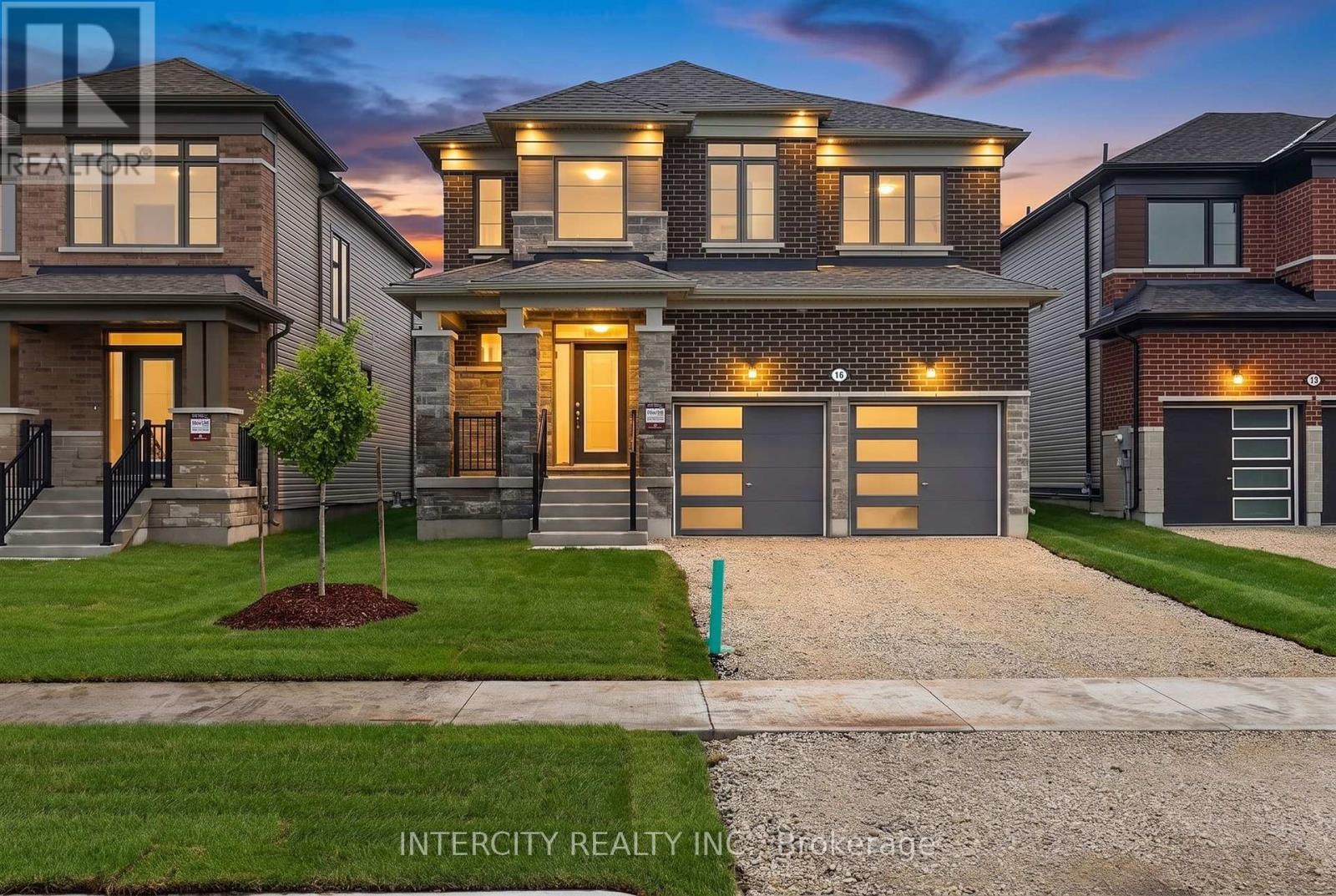 16 Legacy Circle Property Photo 2