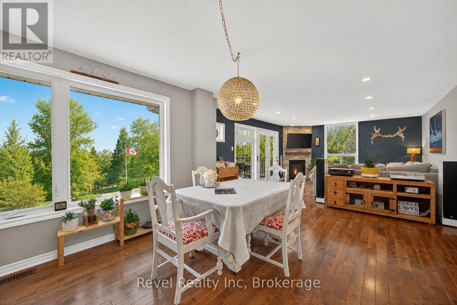 2391 Rumney Road Property Photo 10