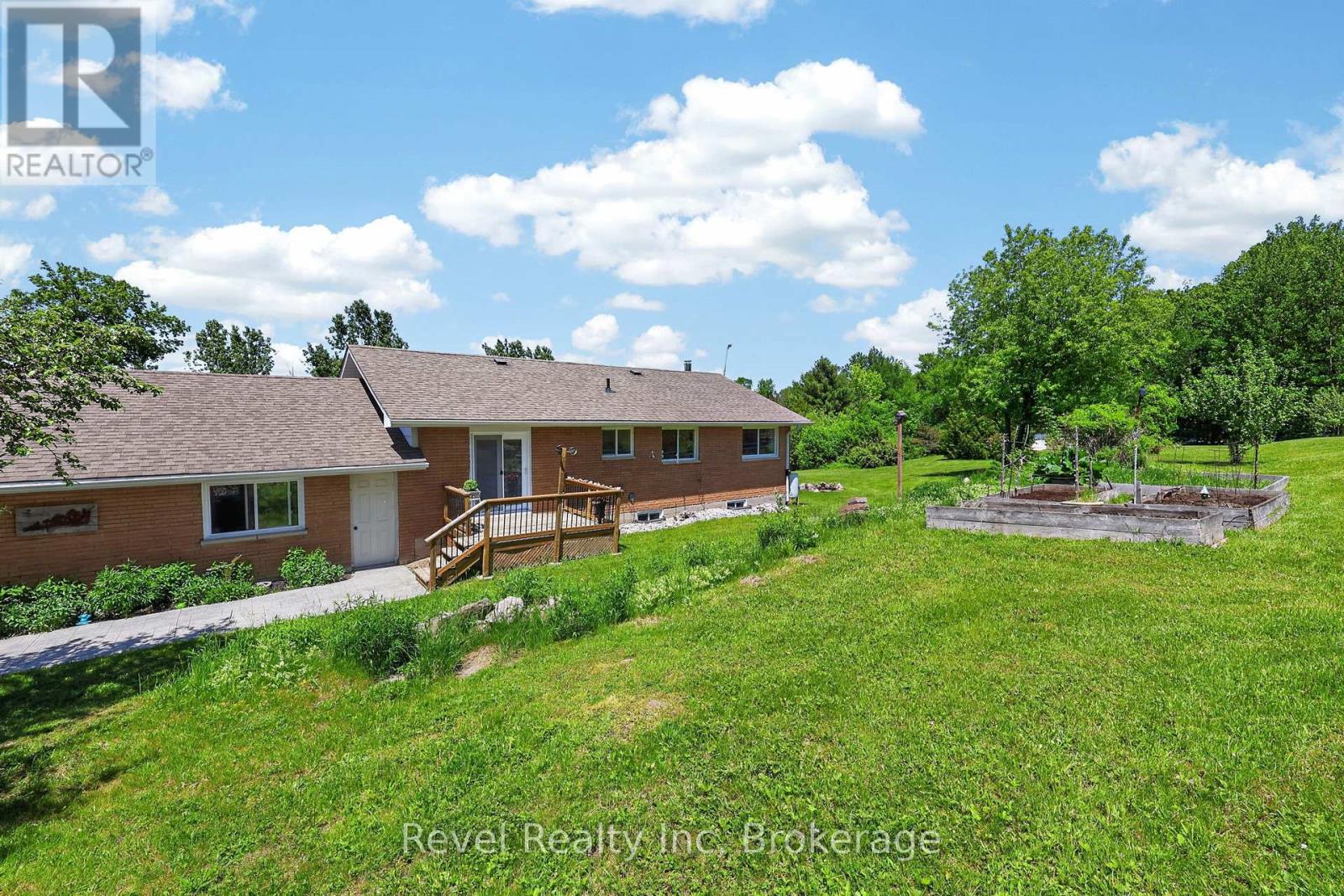 2391 Rumney Road Property Photo 19