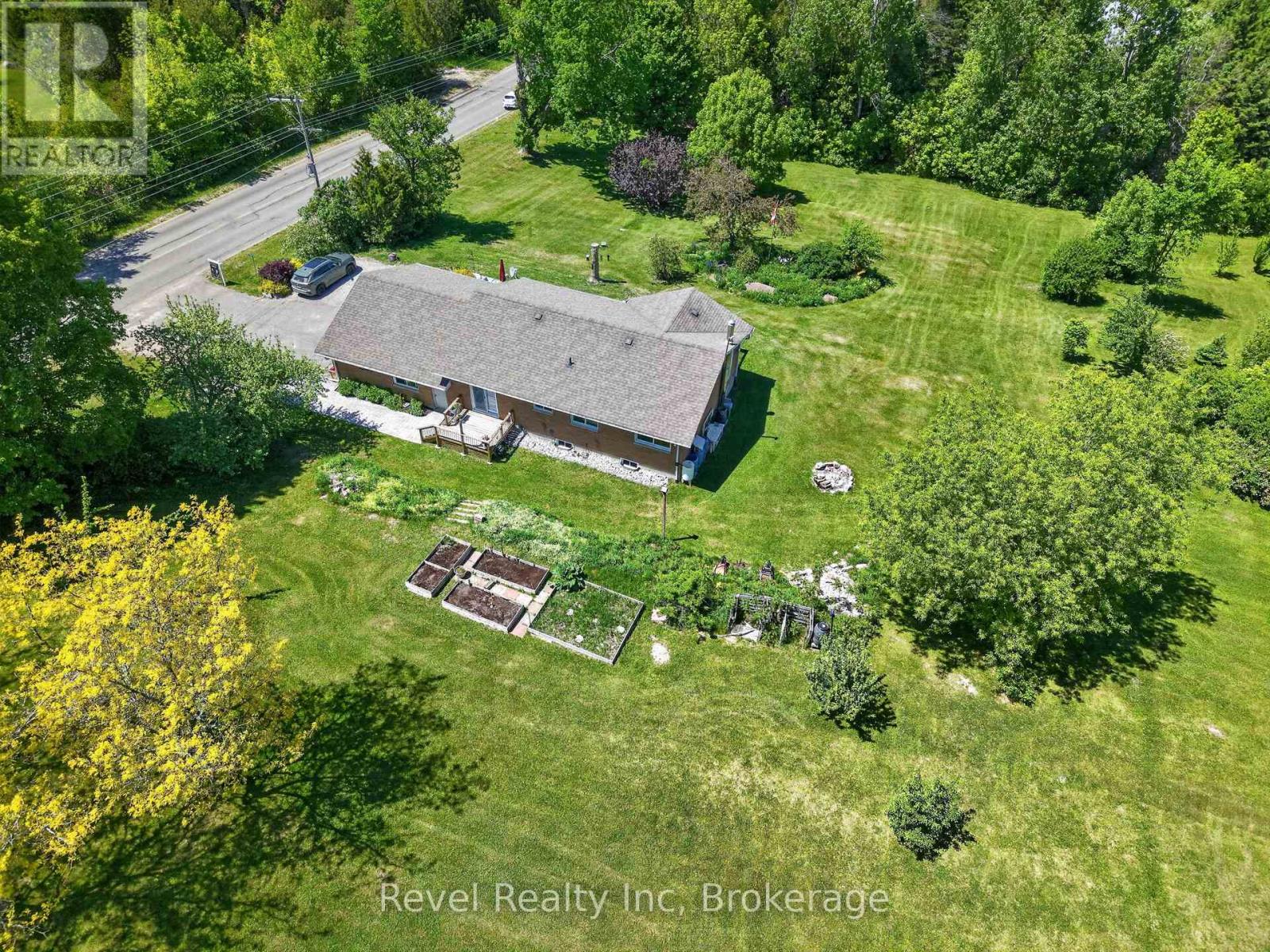 2391 Rumney Road Property Photo 29