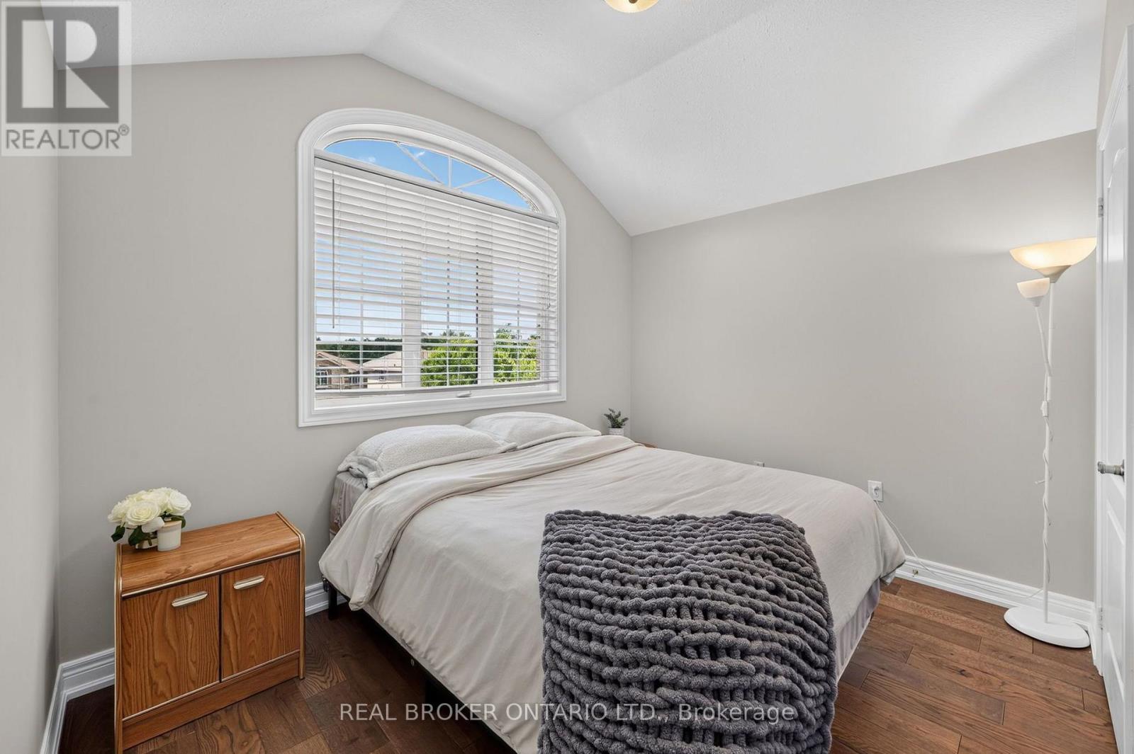 35 Bloom Crescent Property Photo 23