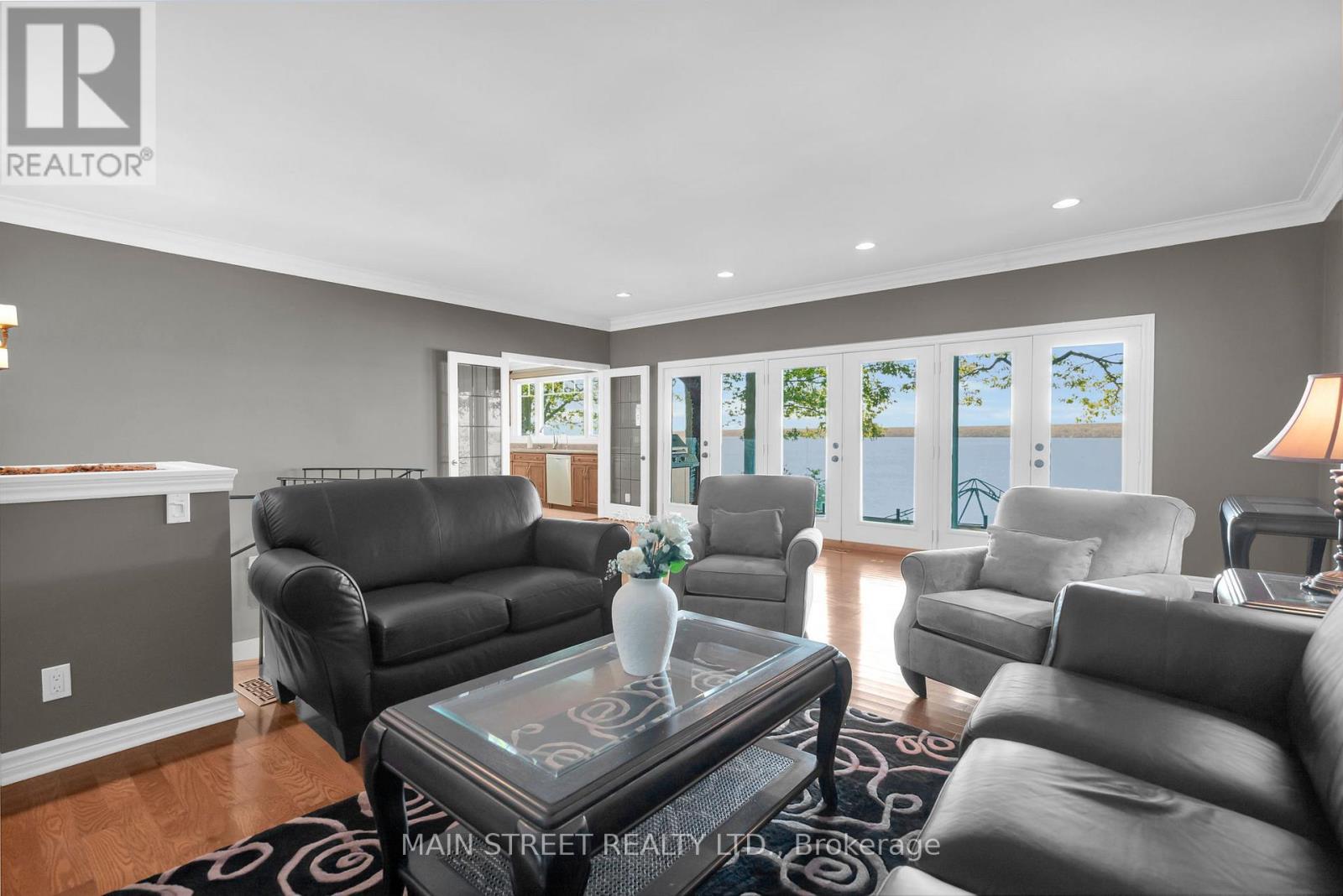 13 Georgina Drive S Property Photo 6