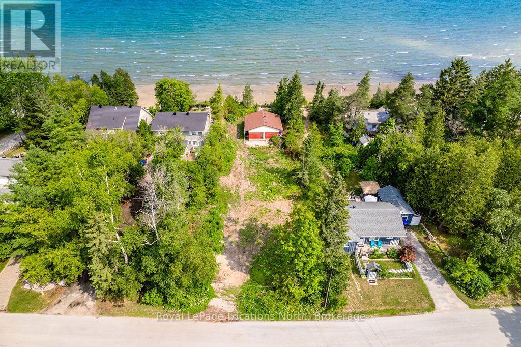 1864 Shore Lane Property Photo 4