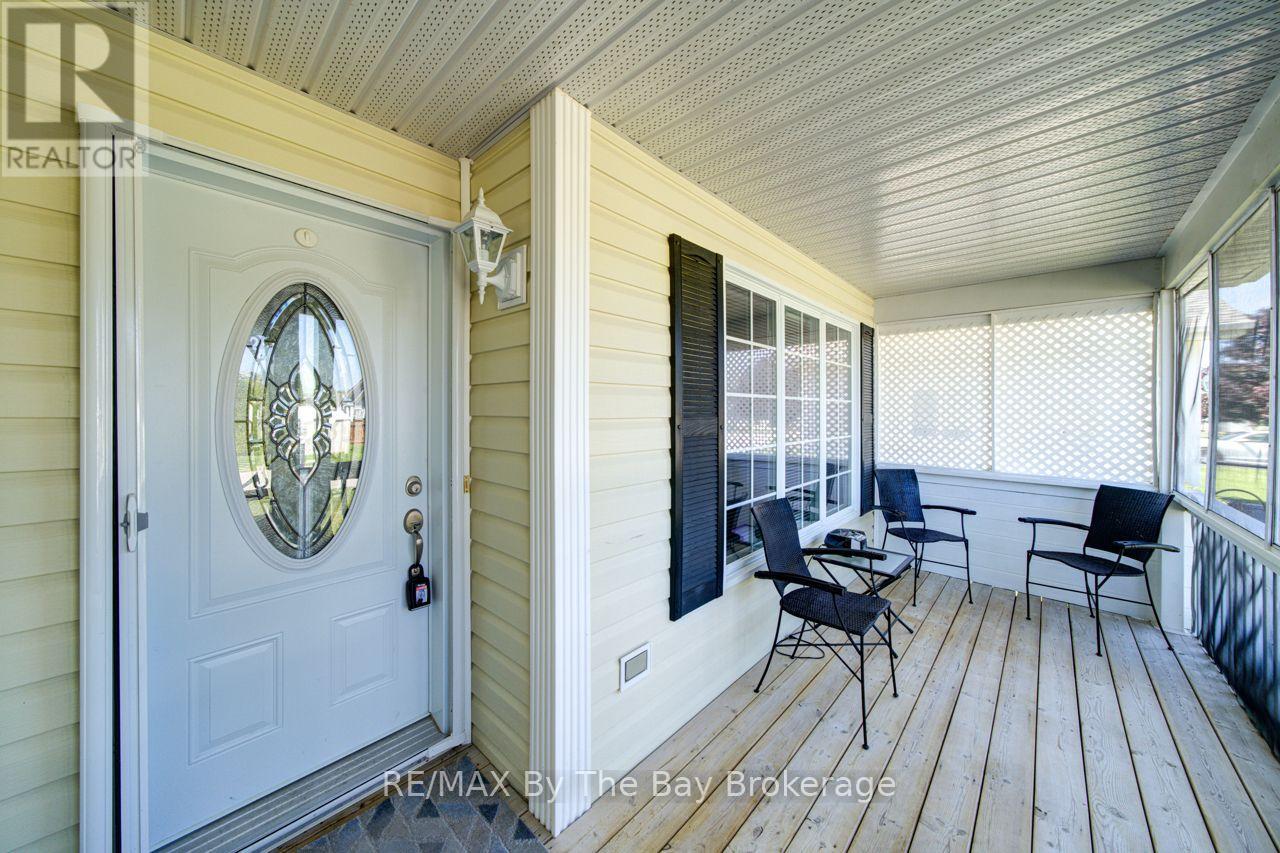 6 Illinois Crescent Property Photo 6