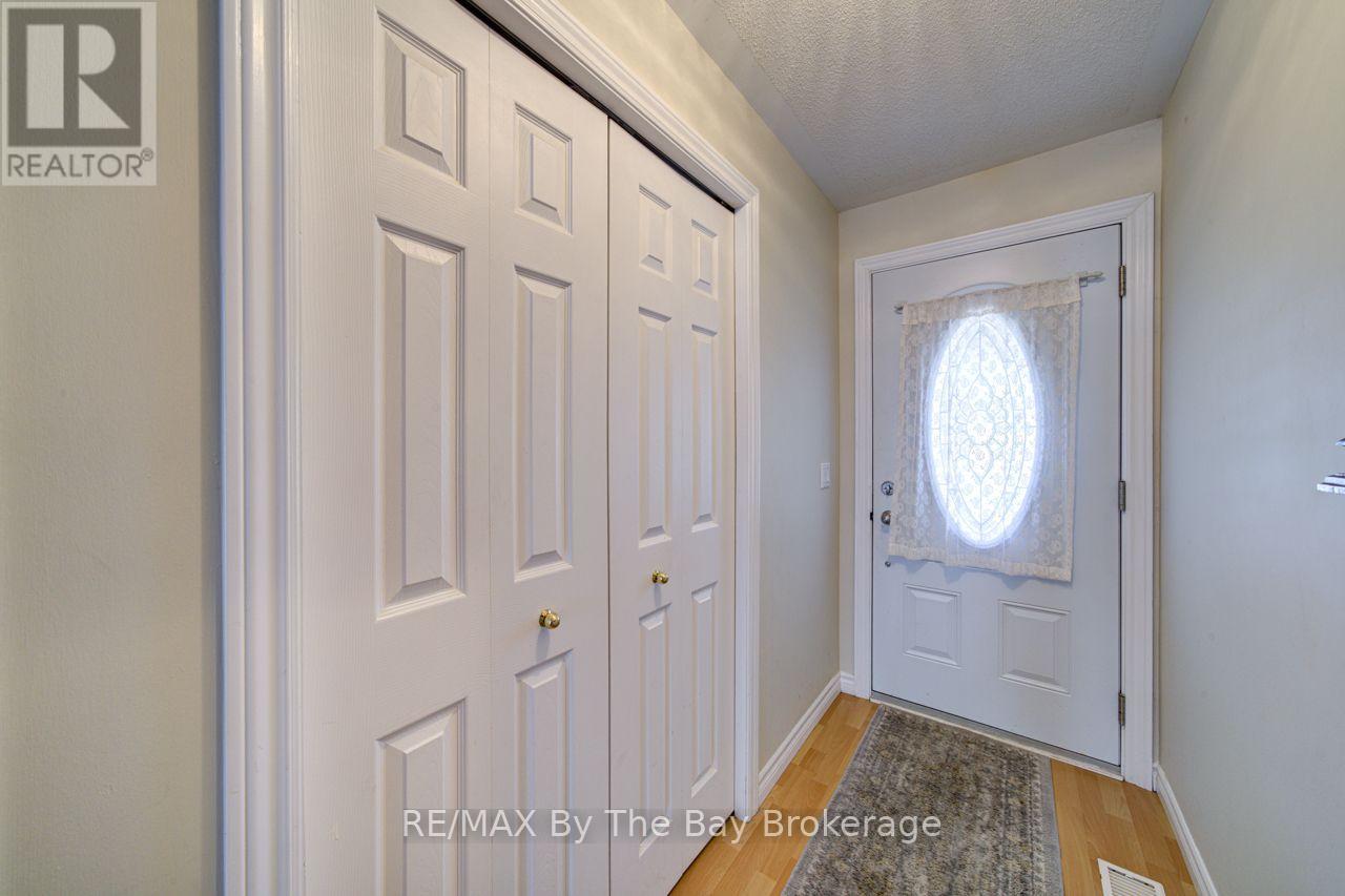 6 Illinois Crescent Property Photo 7