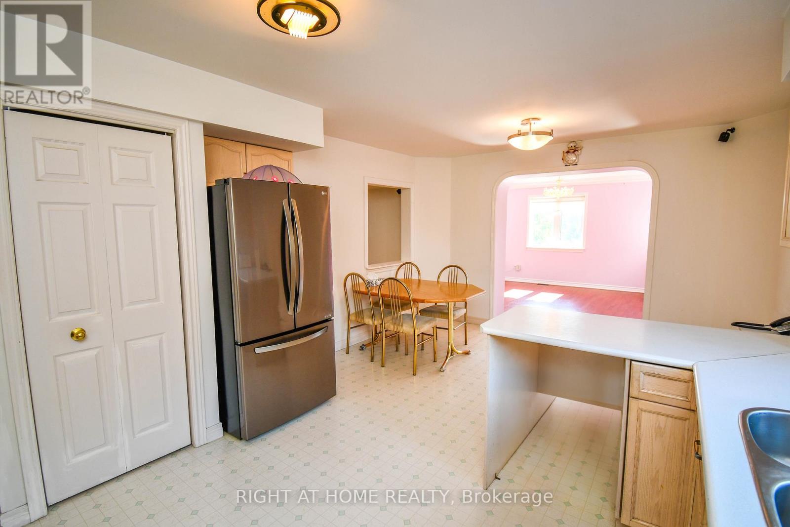 11 Thackeray Crescent Property Photo 20
