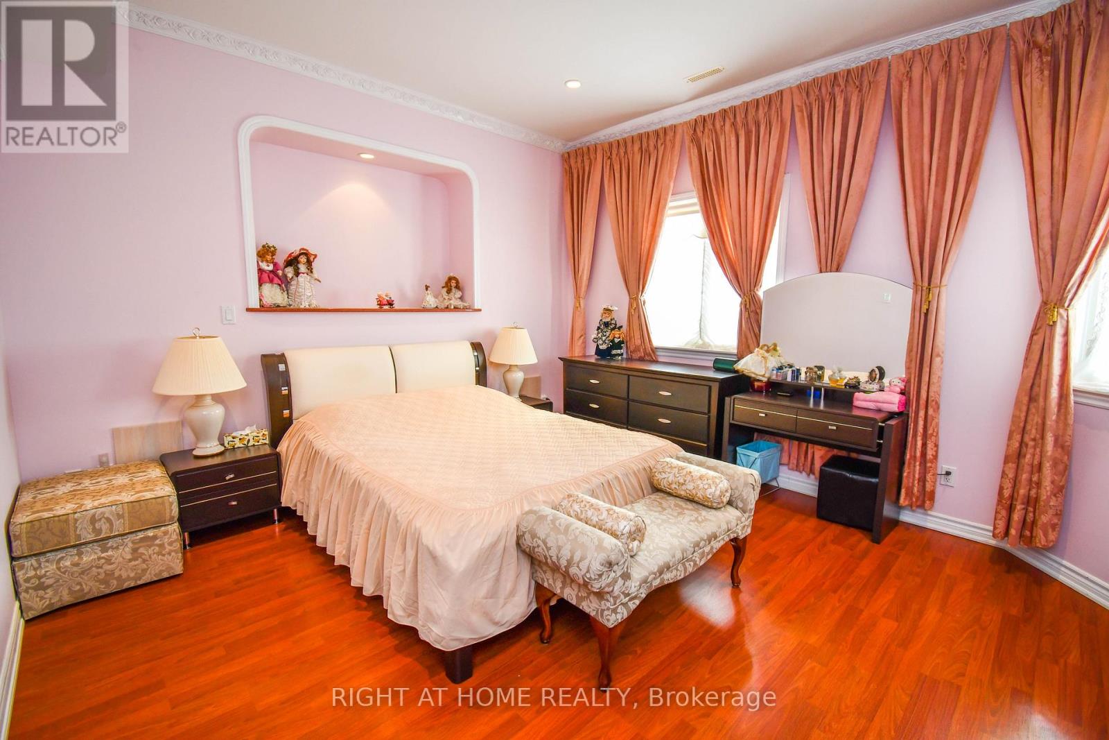 11 Thackeray Crescent Property Photo 36