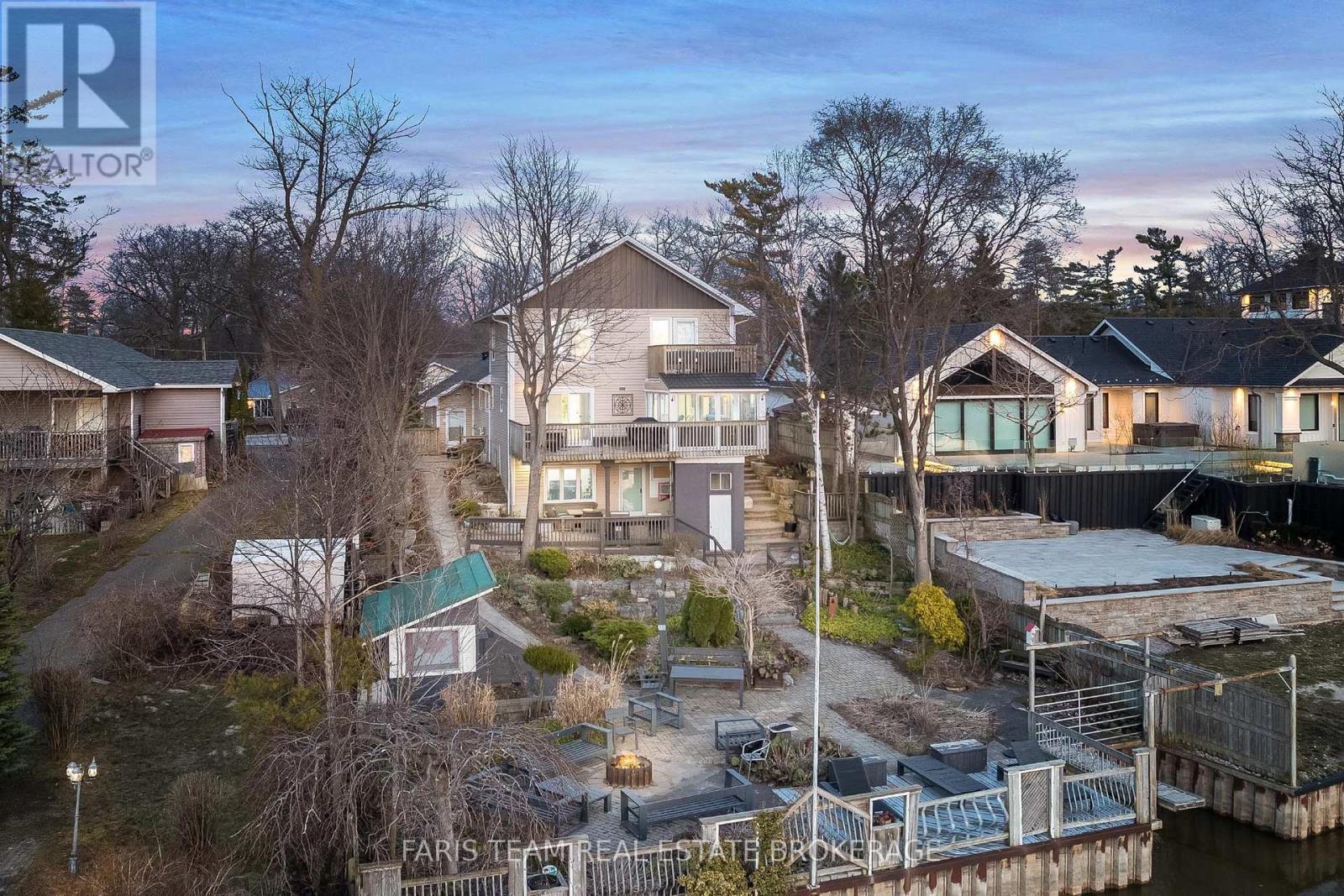 60 RIVER AVENUE CRESCENT