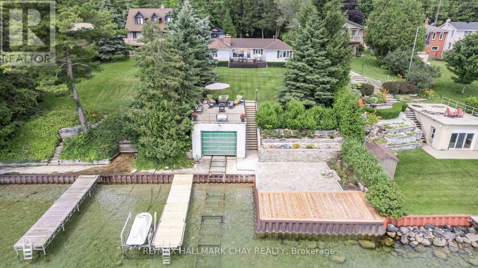 1125 Woodland Drive Property Photo 1
