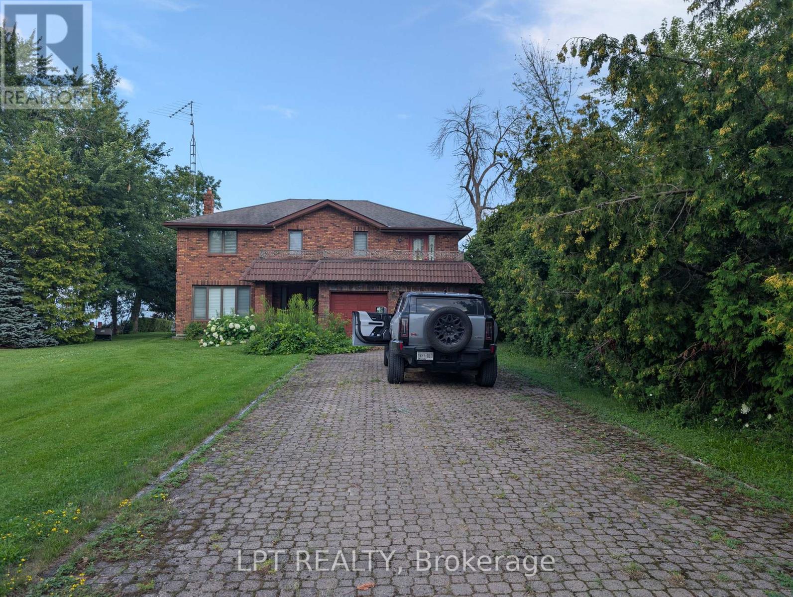 47 Parkside Drive Property Photo 2
