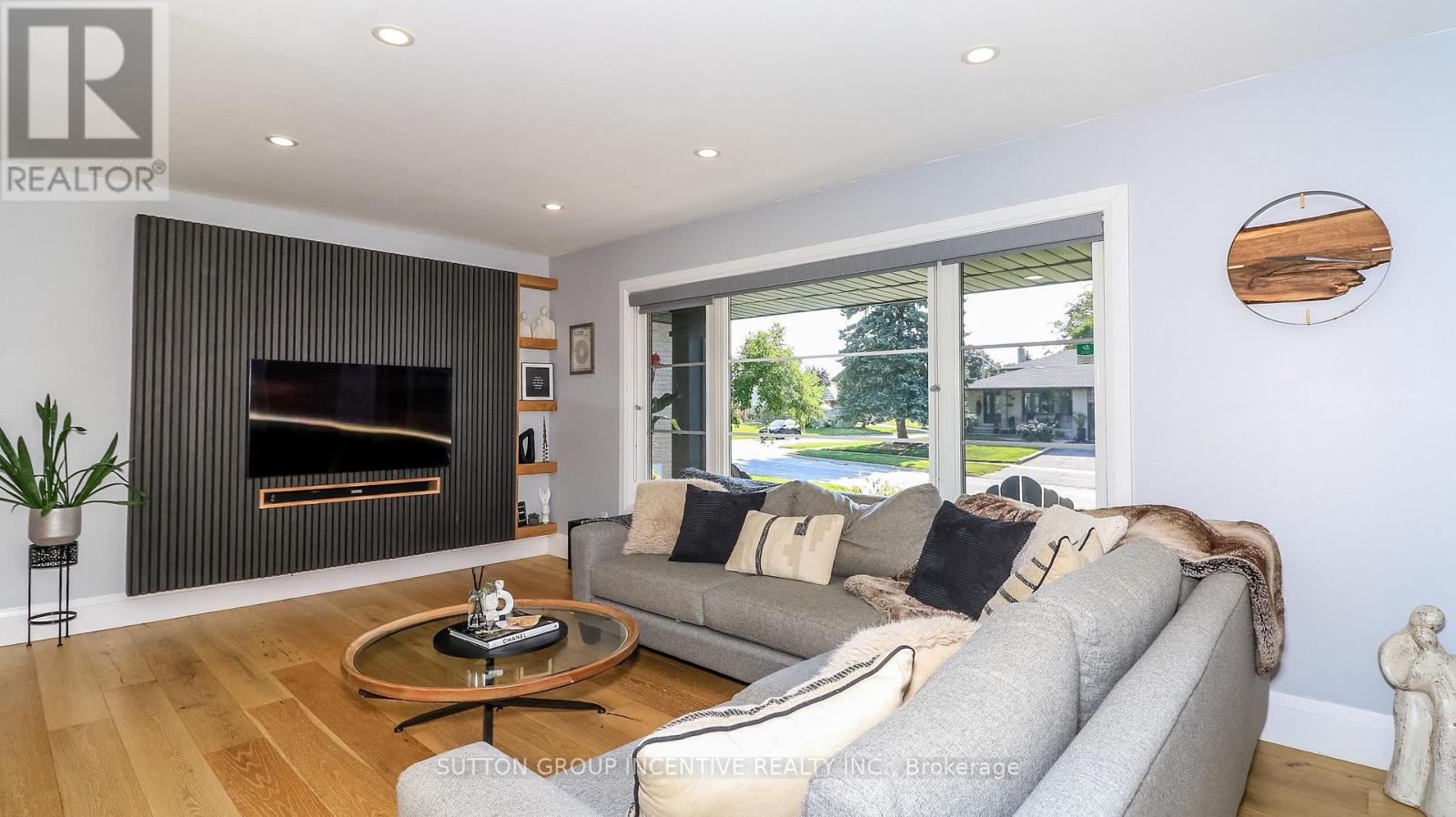 40 Varden Avenue Property Photo 8