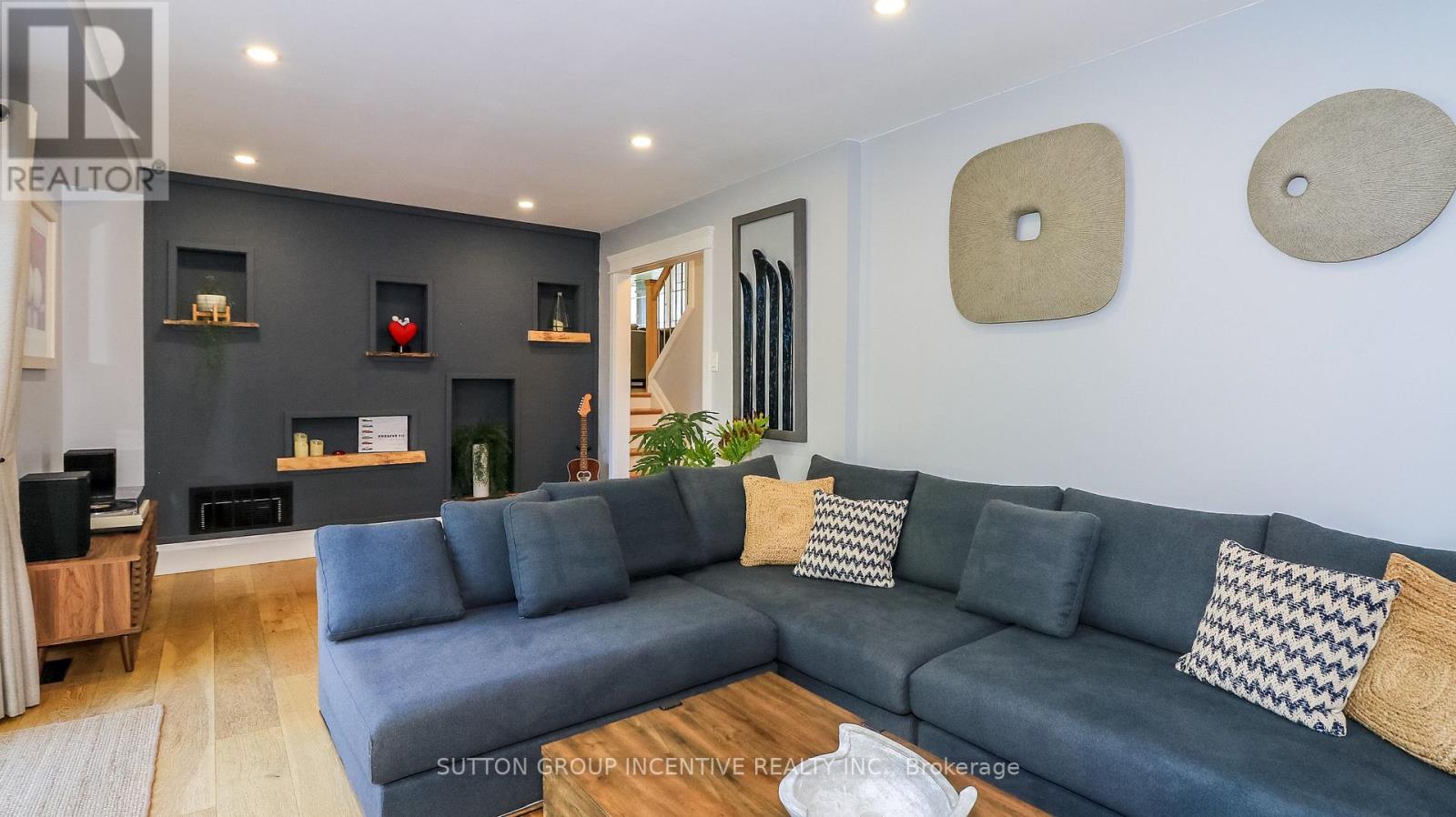 40 Varden Avenue Property Photo 12