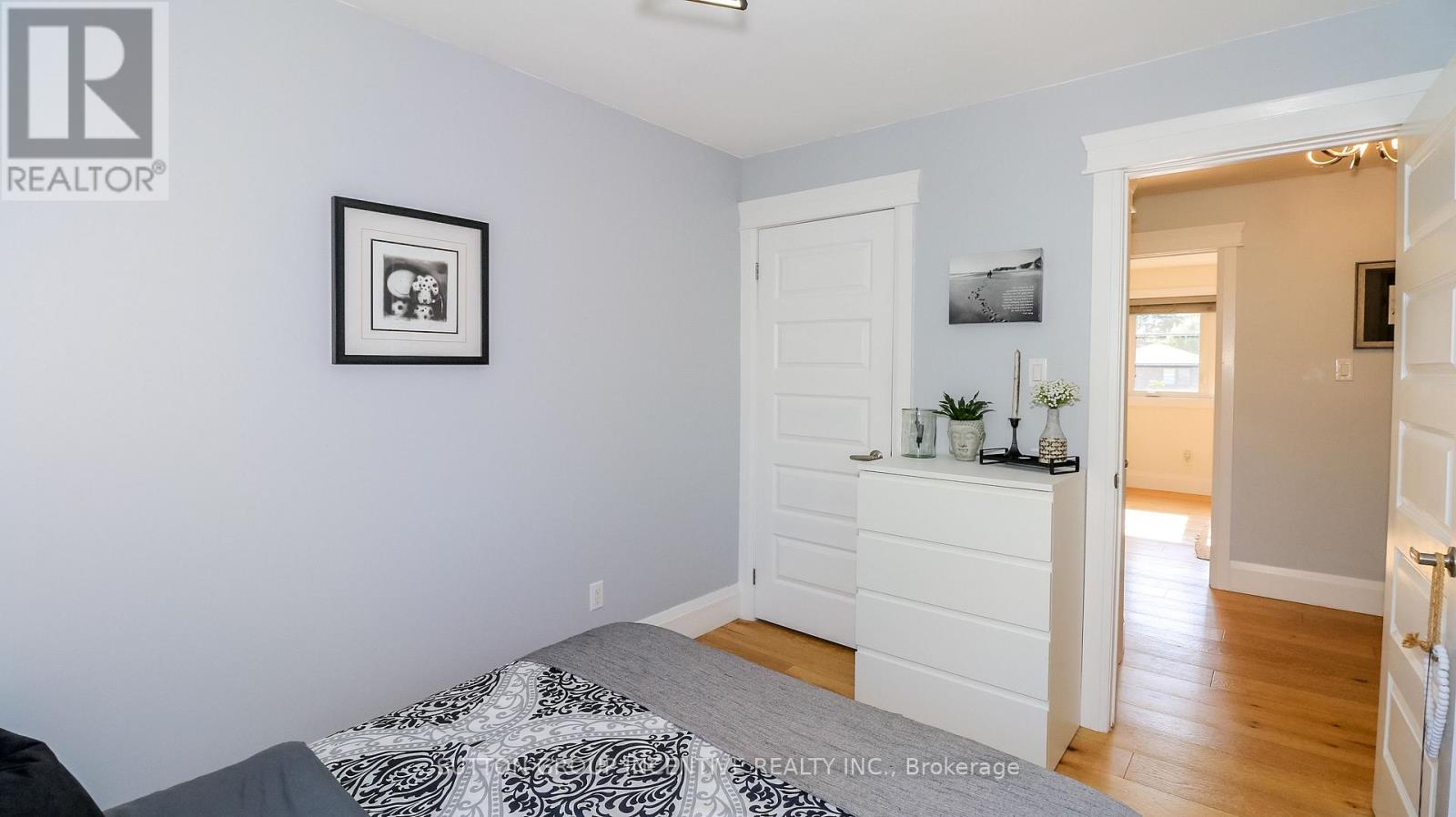 40 Varden Avenue Property Photo 22