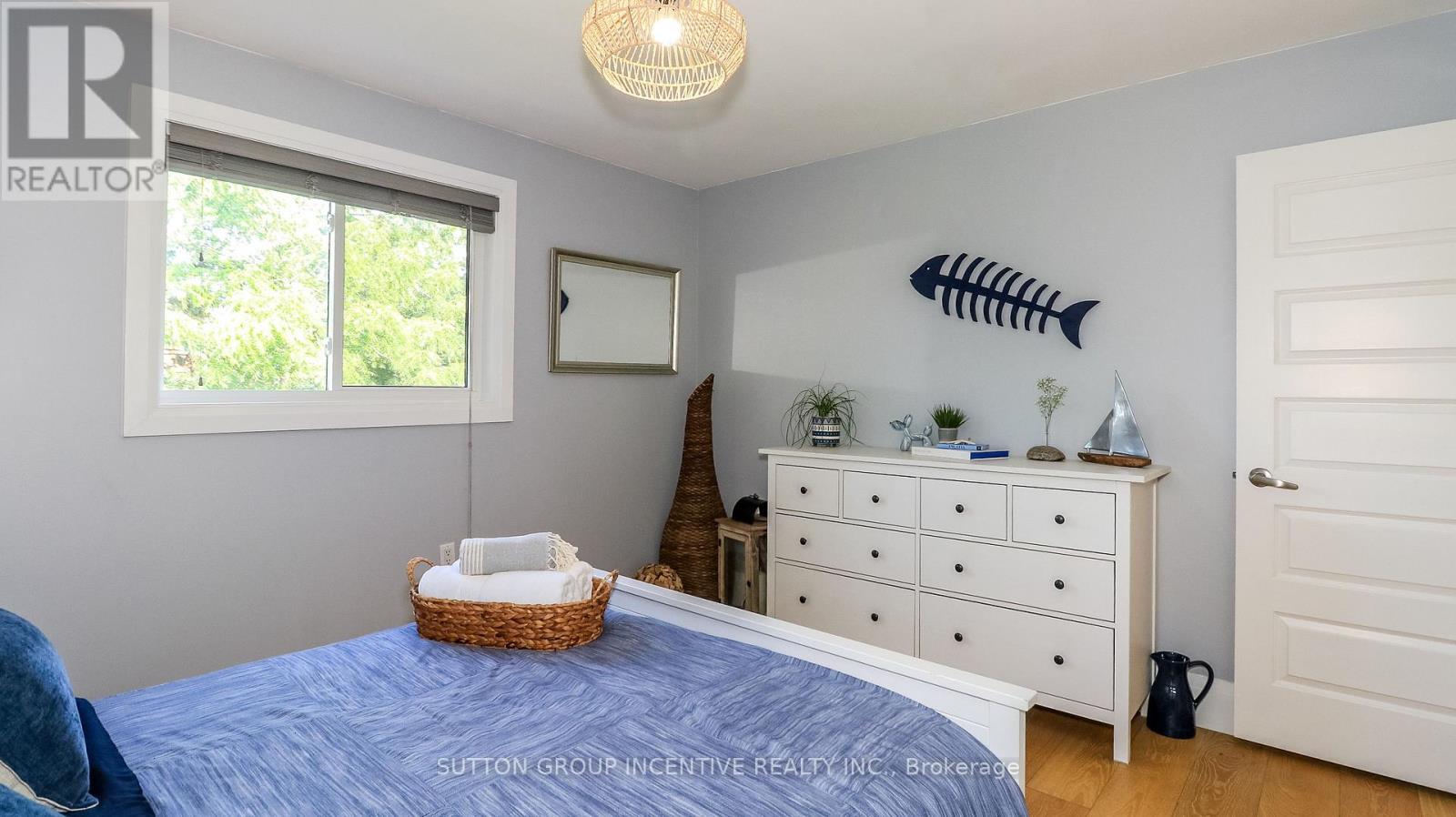 40 Varden Avenue Property Photo 24