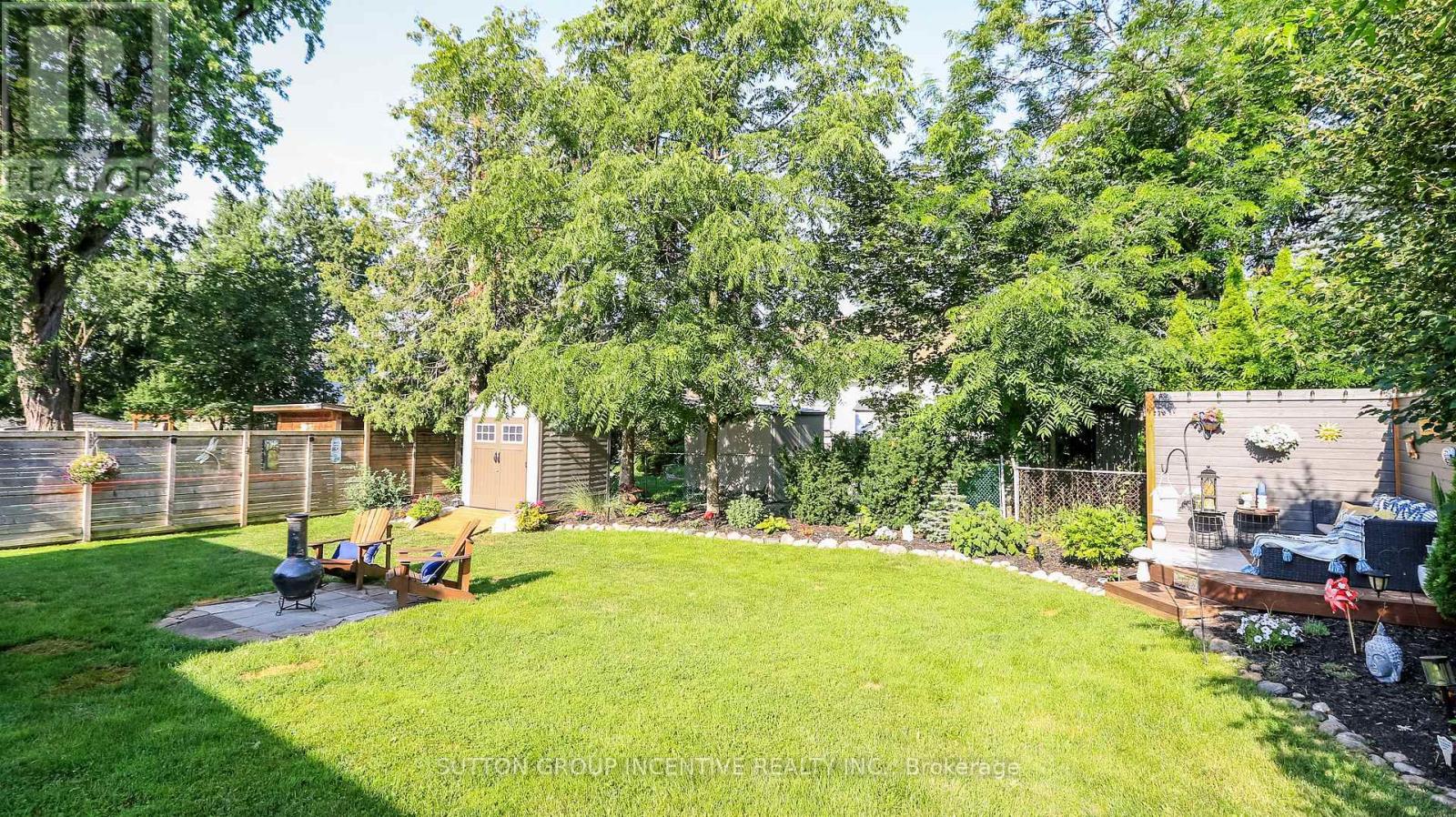 40 Varden Avenue Property Photo 34