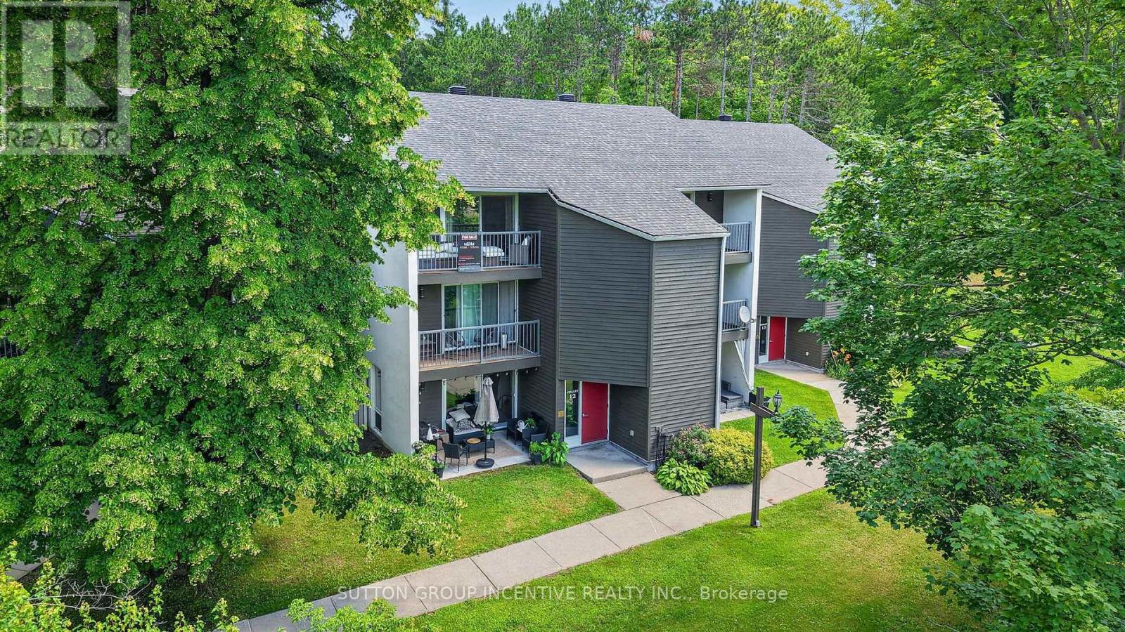 224 - 1102 Horseshoe Valley Road W Property Photo 3