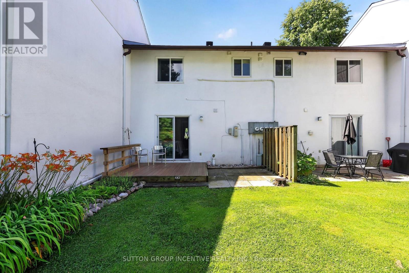 224 - 1102 Horseshoe Valley Road W Property Photo 30