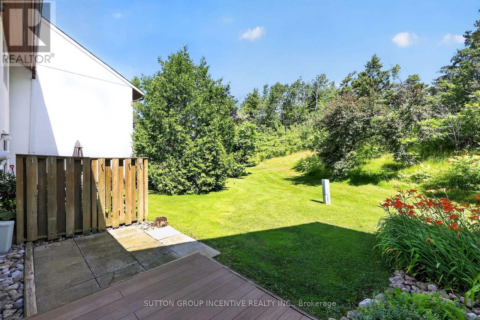 224 - 1102 Horseshoe Valley Road W Property Photo 32