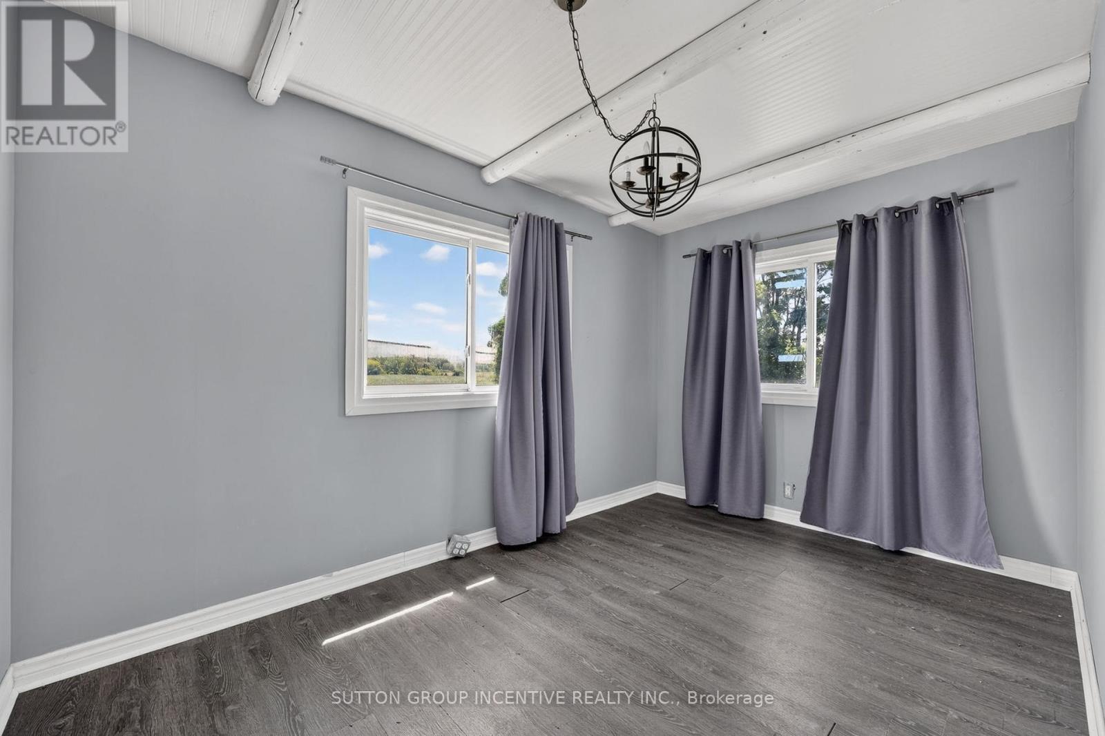 160 Lafontaine Road W Property Photo 17