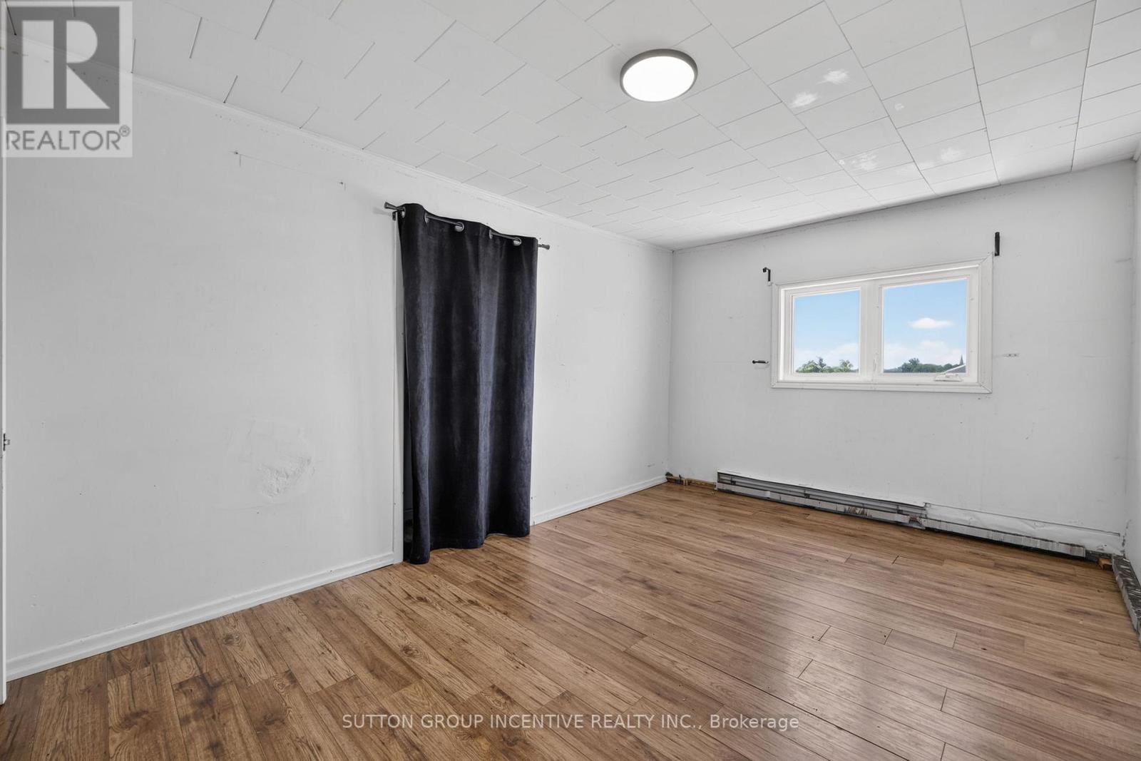 160 Lafontaine Road W Property Photo 21