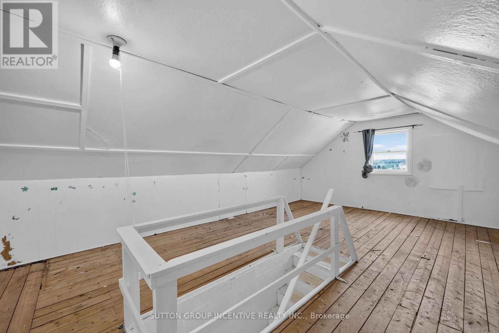 160 Lafontaine Road W Property Photo 26