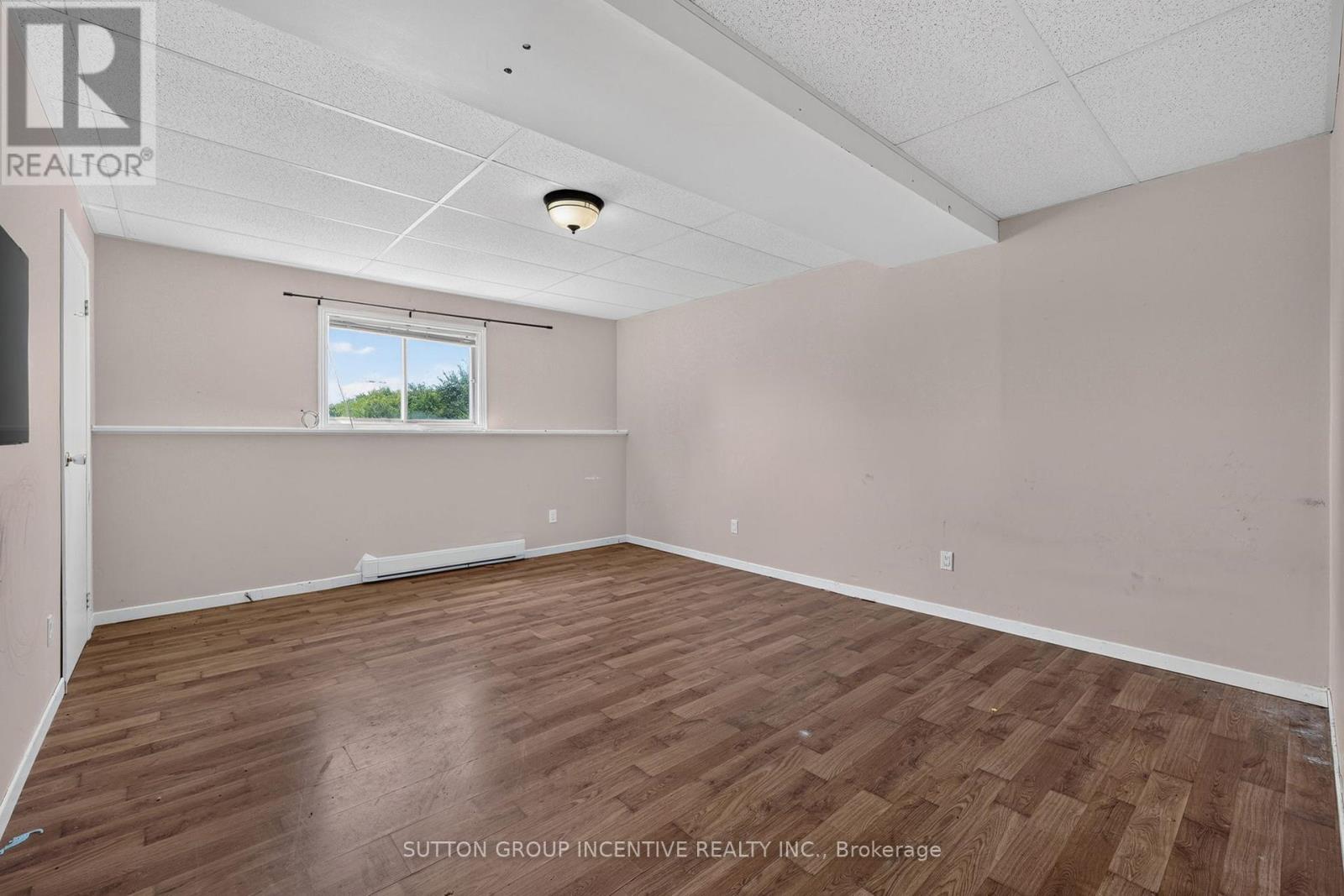 160 Lafontaine Road W Property Photo 40
