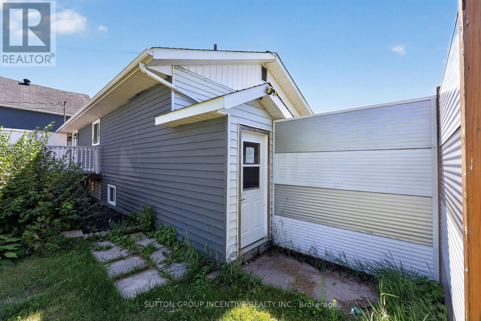 160 Lafontaine Road W Property Photo 43