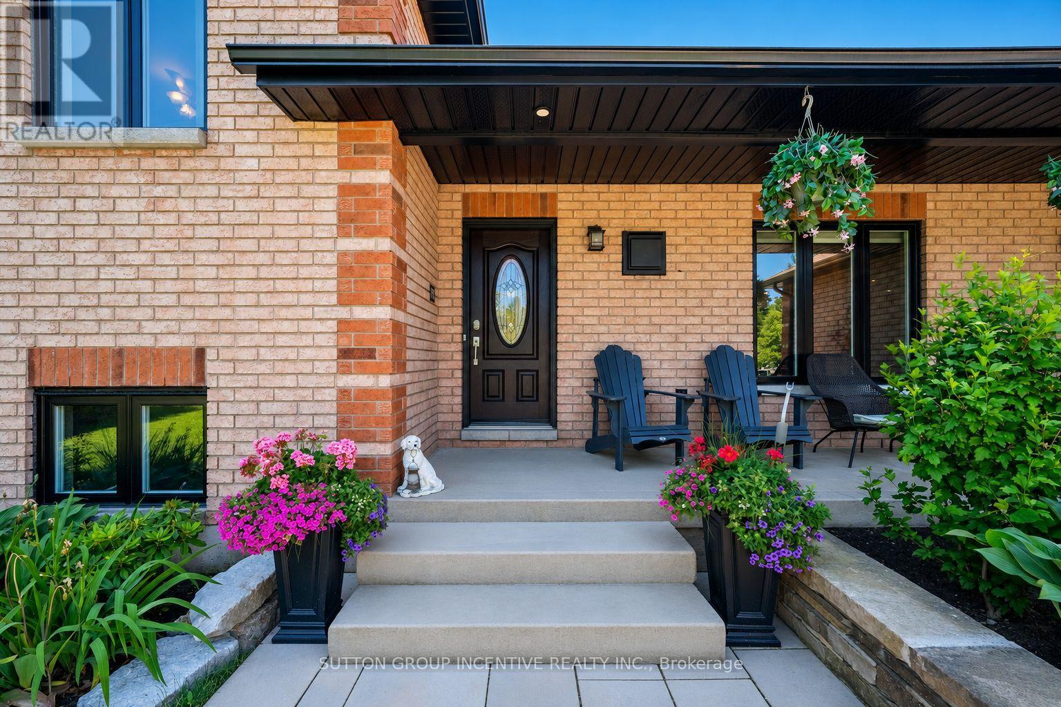 1277 Sunnidale Road Property Photo 4