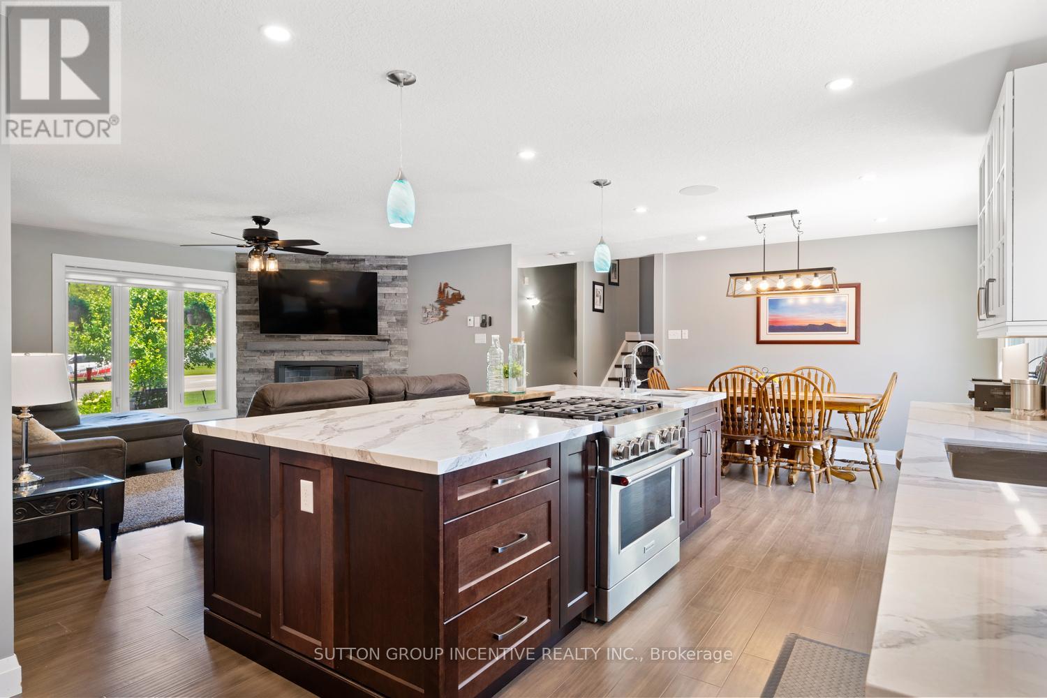 1277 Sunnidale Road Property Photo 9