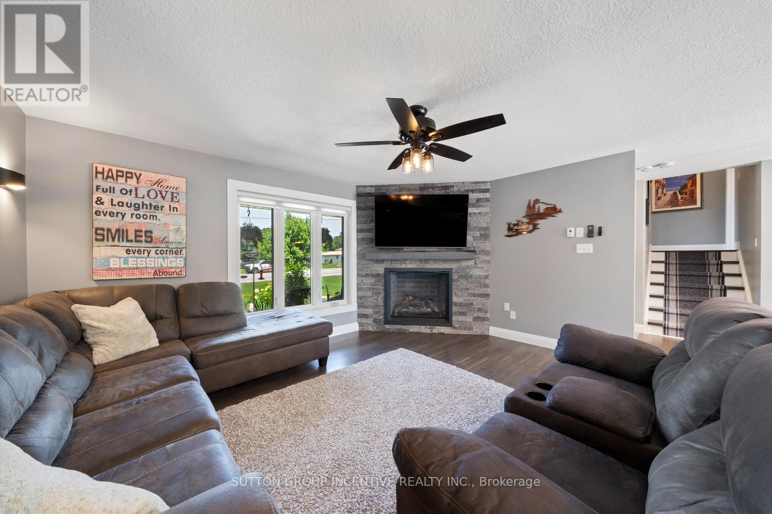 1277 Sunnidale Road Property Photo 10