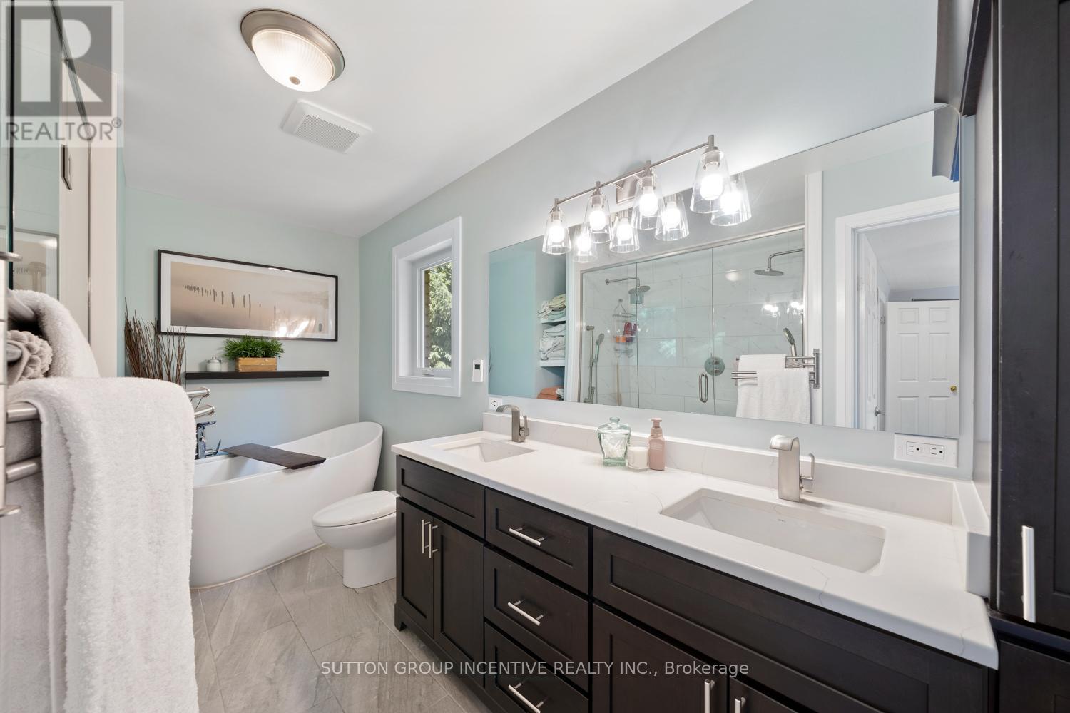 1277 Sunnidale Road Property Photo 14