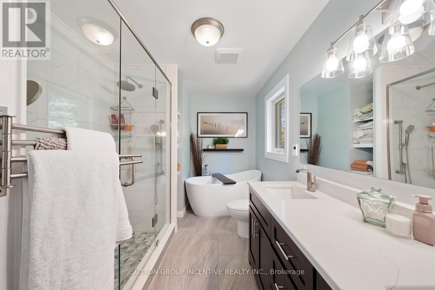 1277 Sunnidale Road Property Photo 15