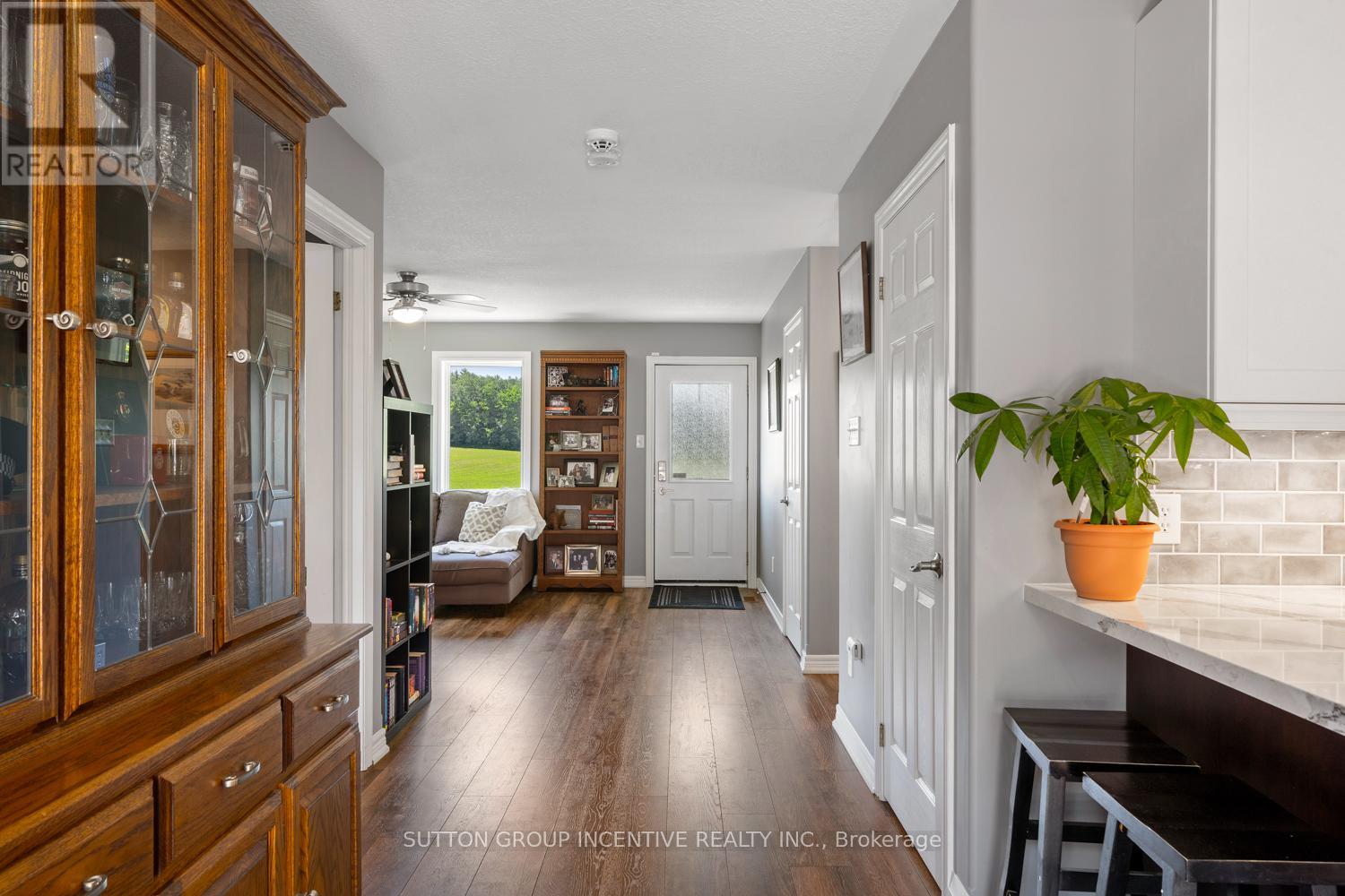 1277 Sunnidale Road Property Photo 19
